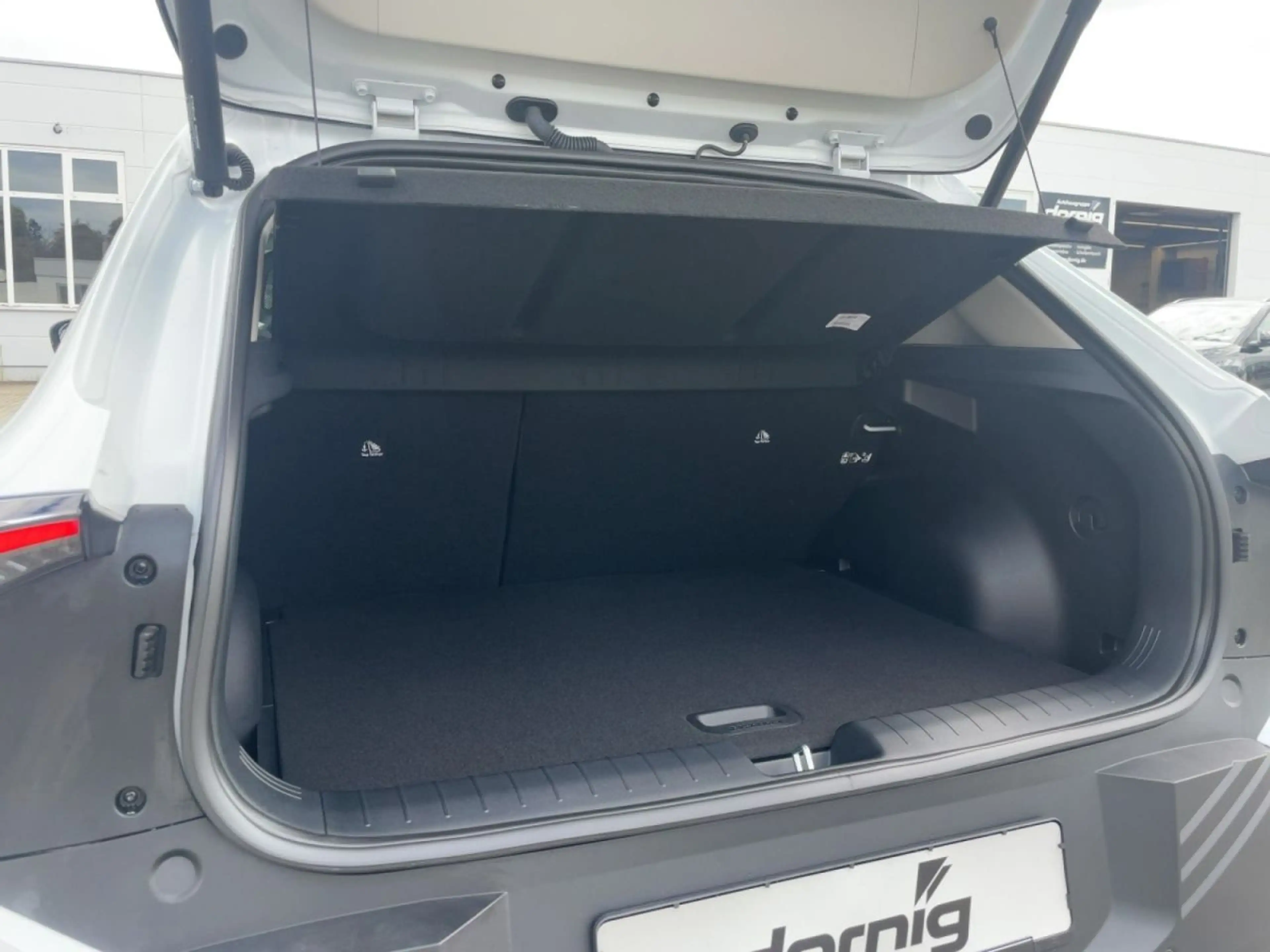 Kia EV4 81,4 kWh Earth FWD — photo 8