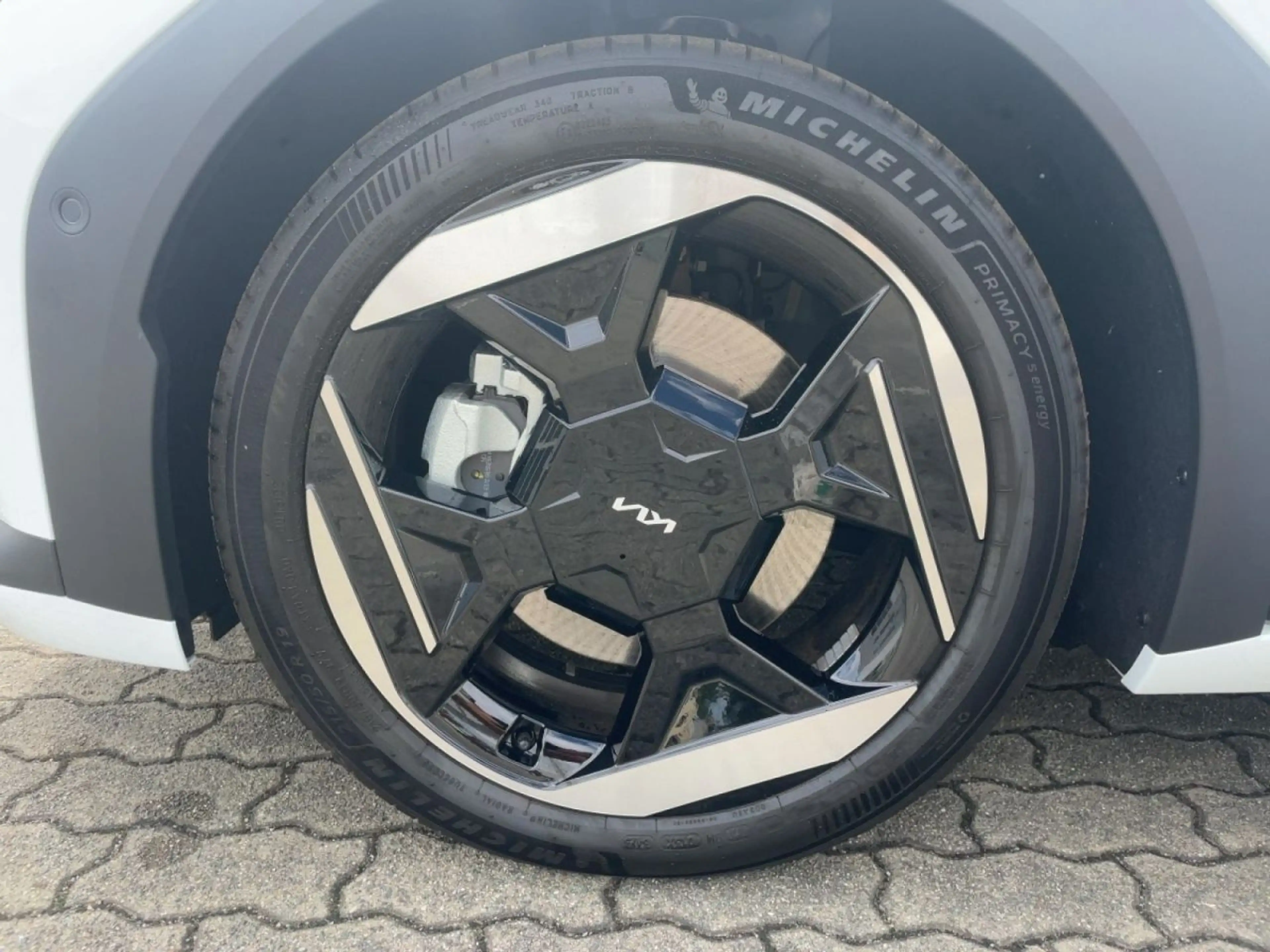 Kia EV4 81,4 kWh Earth FWD — photo 14