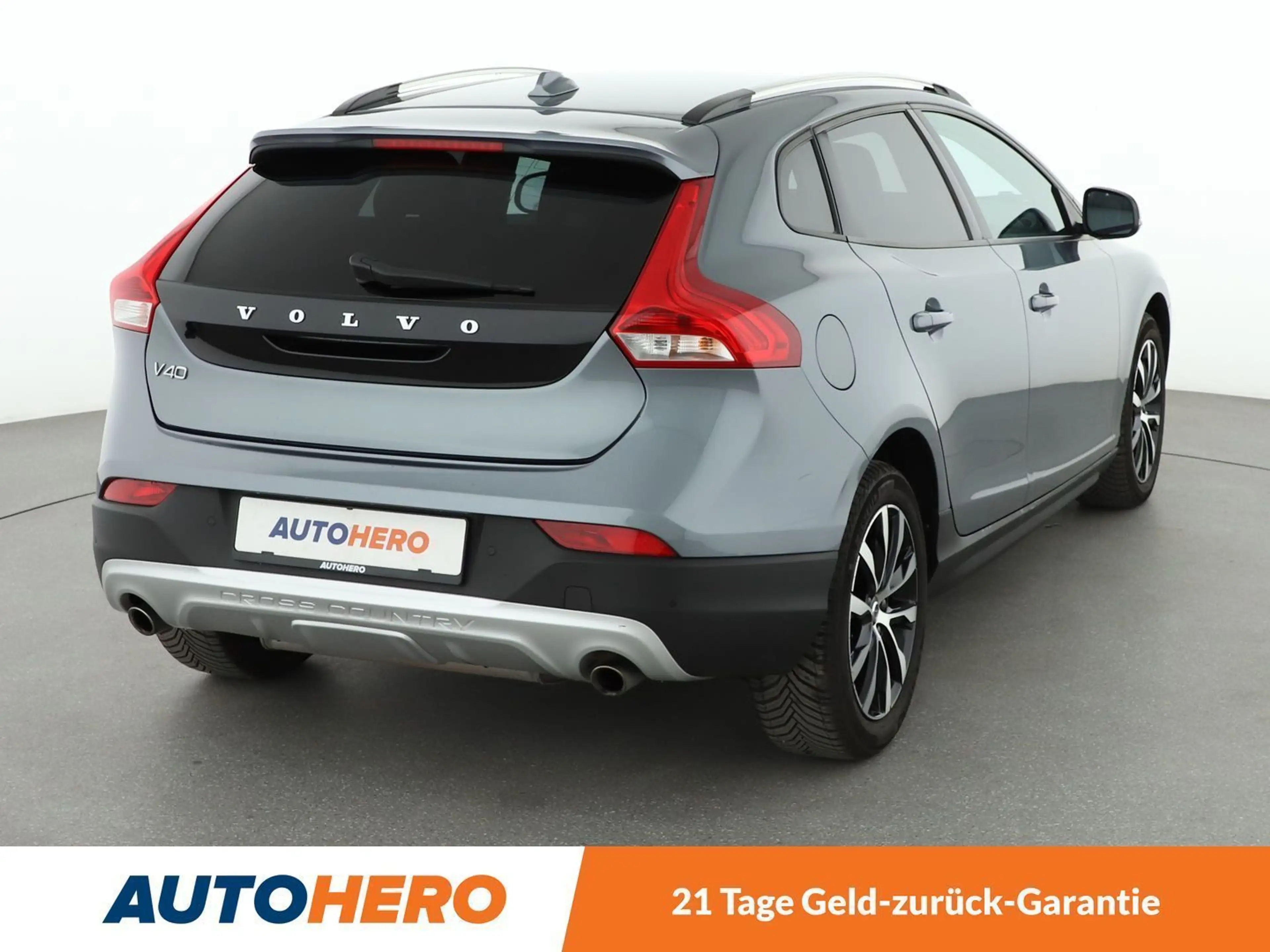 Volvo V40 Cross Country 1.5 Plus Aut.*TEMPO*PDC*SHZ*NAVI* — photo 6