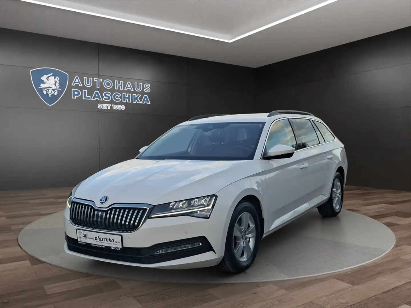 Skoda Superb C. 2.0 TDI DSG Ambition 4x4 AHK+NAVI+APP Klima Wit - 1