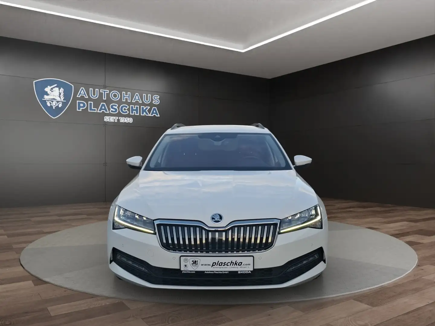 Skoda Superb C. 2.0 TDI DSG Ambition 4x4 AHK+NAVI+APP Klima Wit - 2
