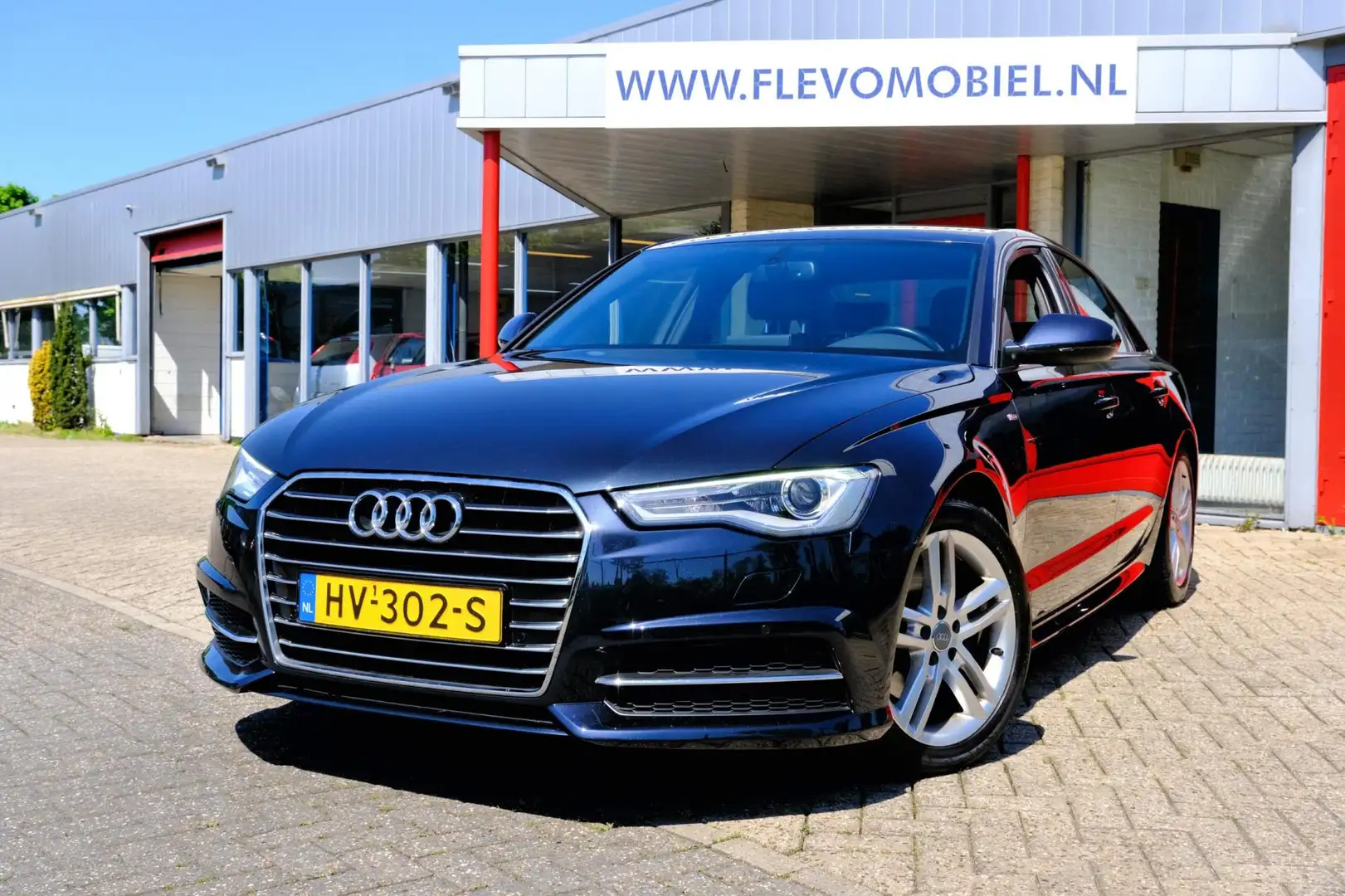 Audi A6 Limousine 2.0 TDI ultra 190pk S-Line Sport Edition Niebieski - 1