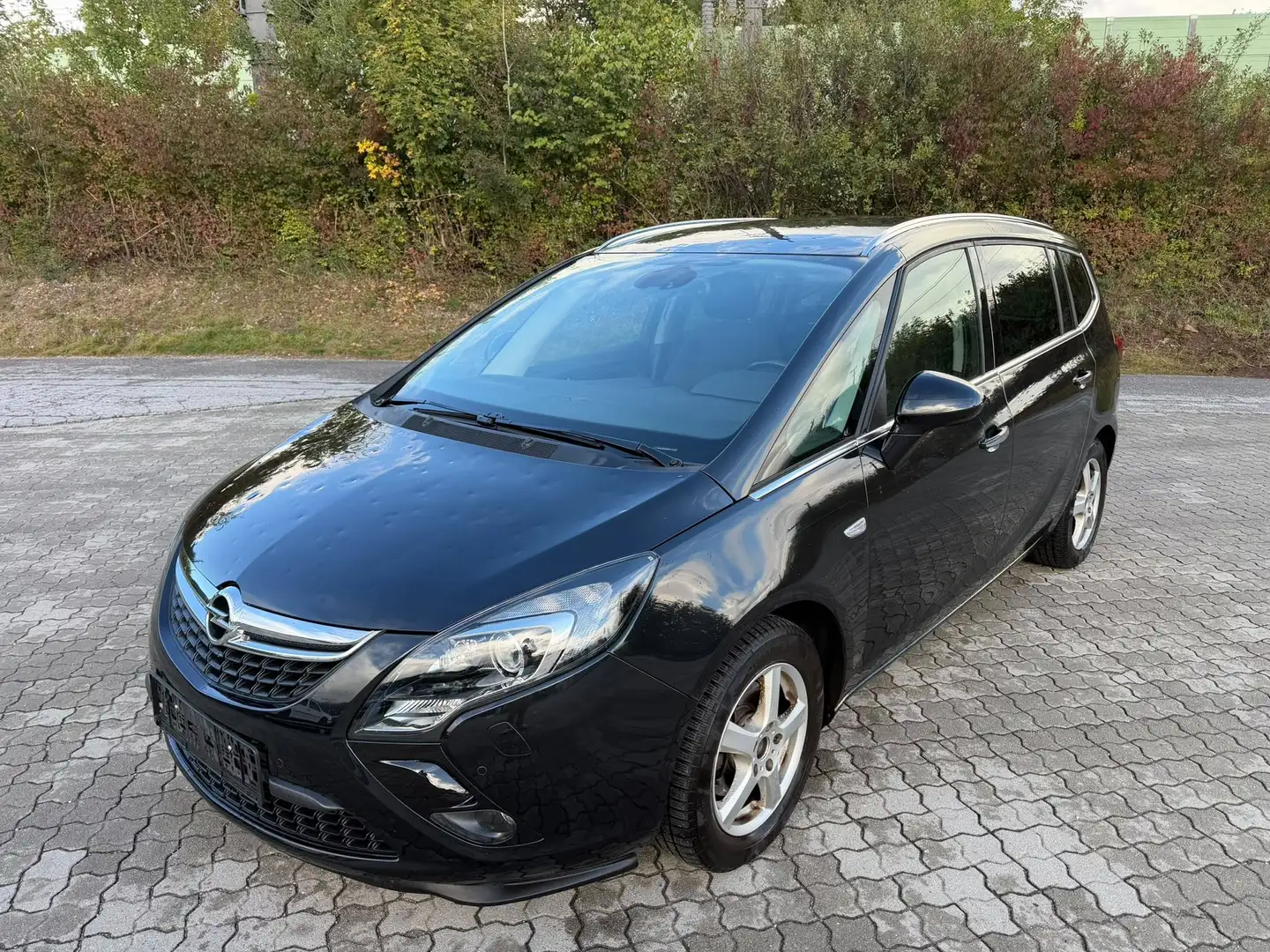 Opel Zafira Tourer Zafira Tourer 1,4 Turbo Pickerl 7/27+Überzug Schwarz - 2