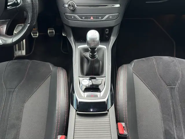 Peugeot 308 view 12