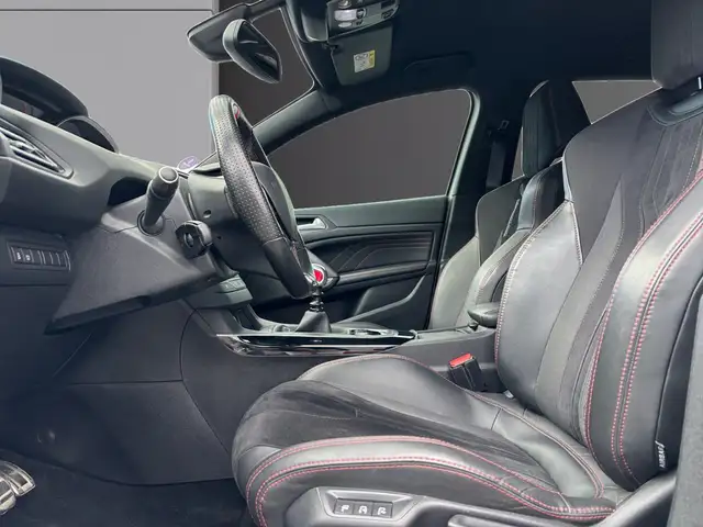 Peugeot 308 view 9