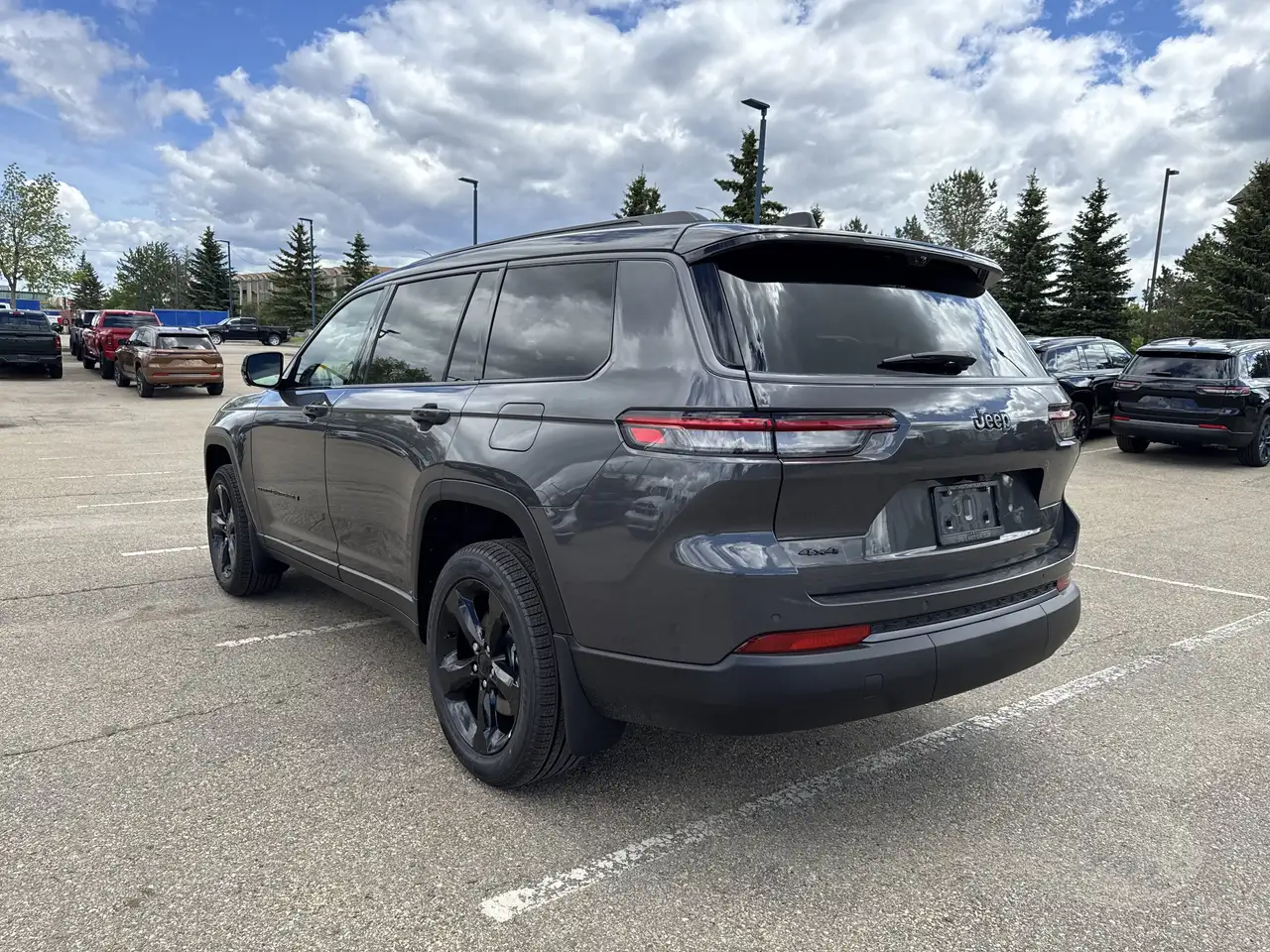 Jeep Grand Cherokee снимка Jeep Grand Cherokee
