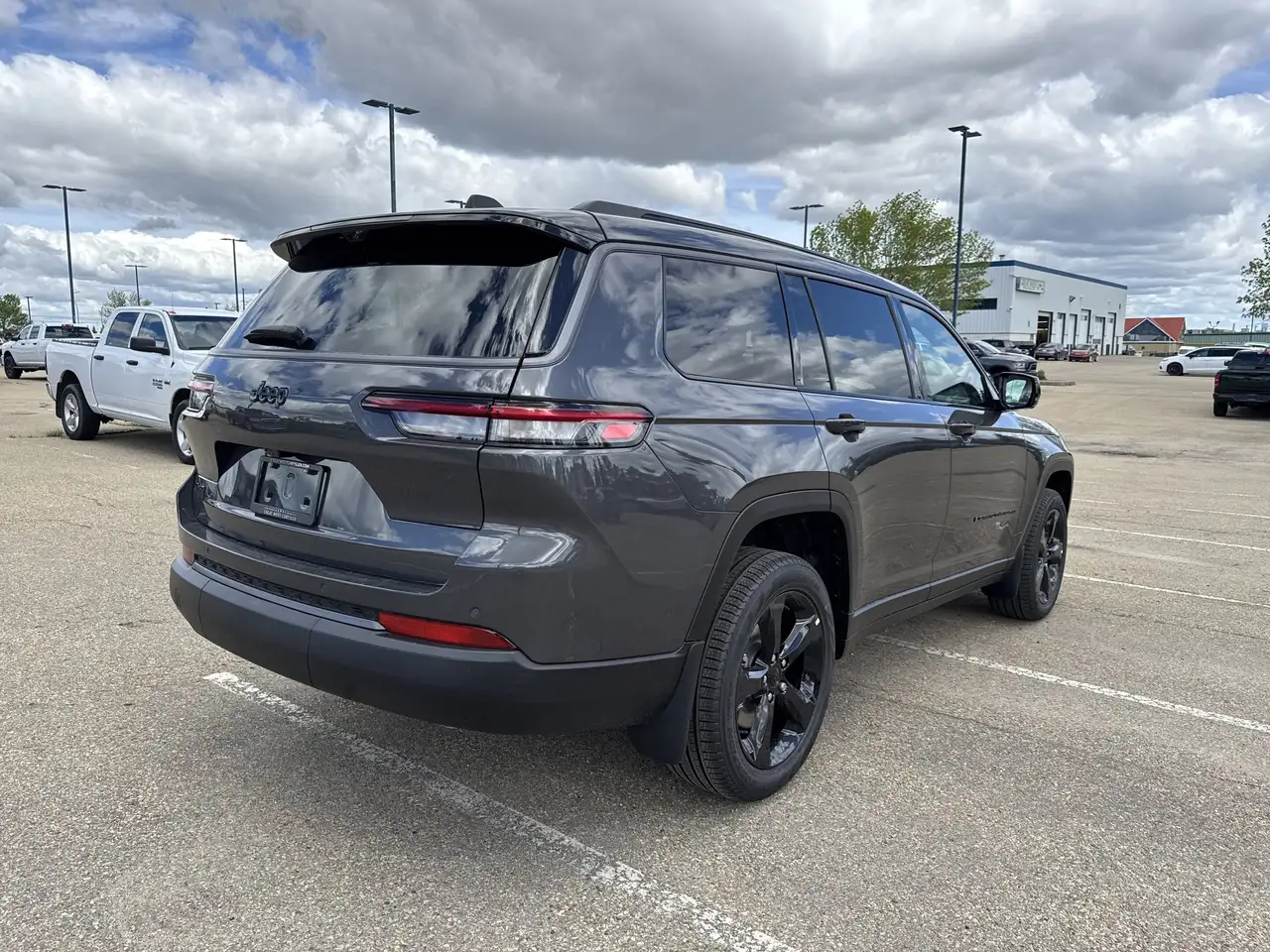 Jeep Grand Cherokee снимка Jeep Grand Cherokee