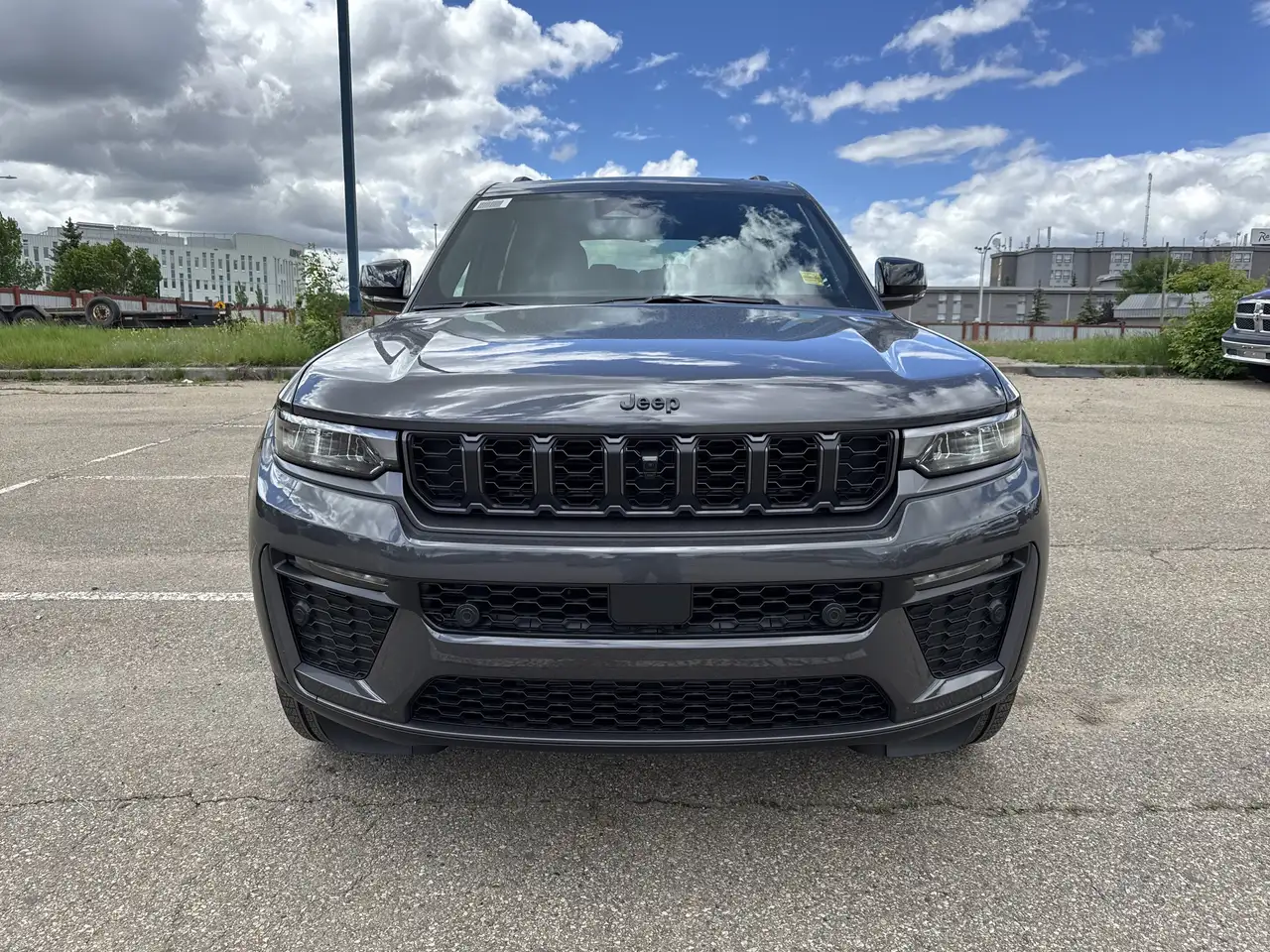 Jeep Grand Cherokee снимка Jeep Grand Cherokee