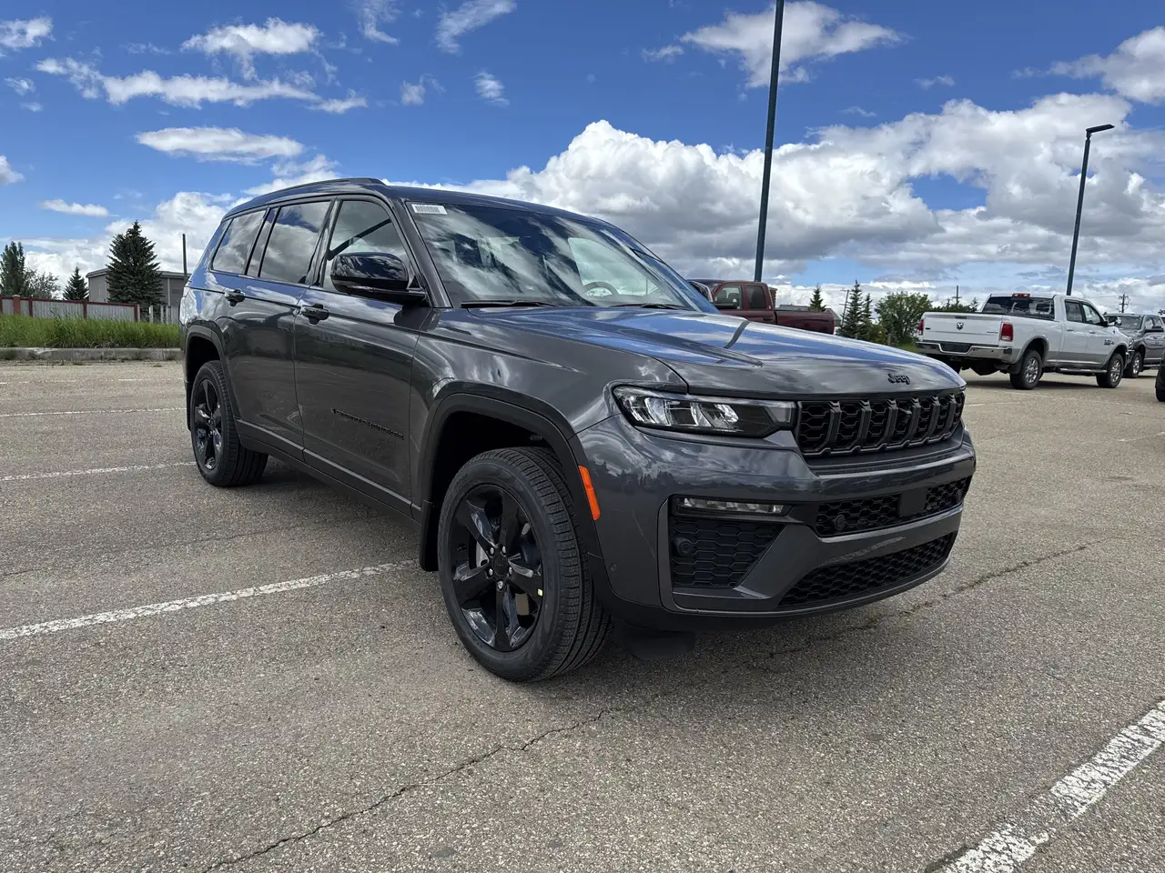 Jeep Grand Cherokee снимка Jeep Grand Cherokee