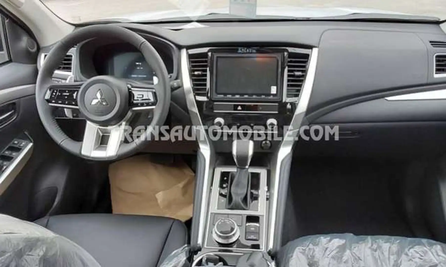 Mitsubishi Pajero Sport GLS  2.4L TURBO DIESEL AUTOMATIQUE - EXPORT OUT EU TROPICAL VERSION - 2