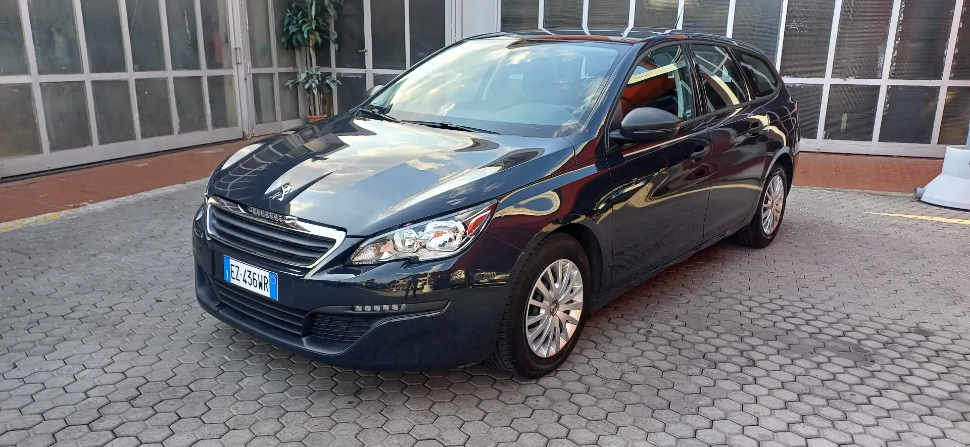 Peugeot 308 308 II 2013 SW SW 1.2 puretech t (e-thp) Access s Gris - 1