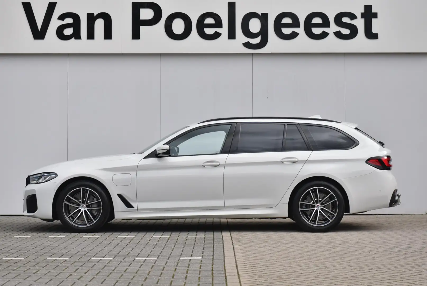 BMW 530 5 Serie Touring 530e Business Edition Plus M Sport Wit - 2