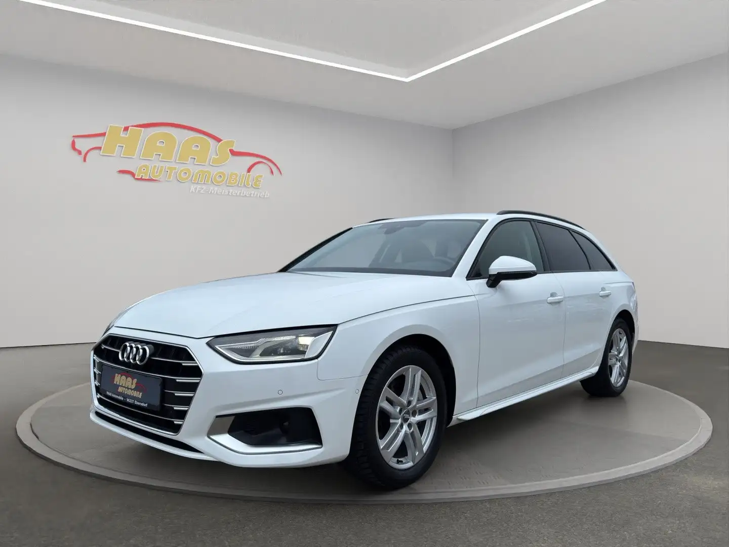 Audi A4 Avant 40 TDI advanced*360° Kamera*ACC*AHK* Weiß - 1