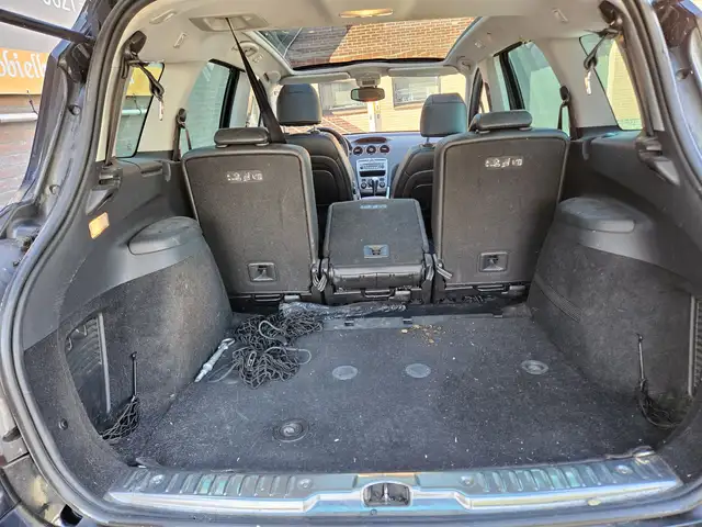 Peugeot 308 view 17