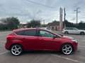 Ford Focus 1.6 Ecoboost Auto-S&S Titanium Rojo - thumbnail 4