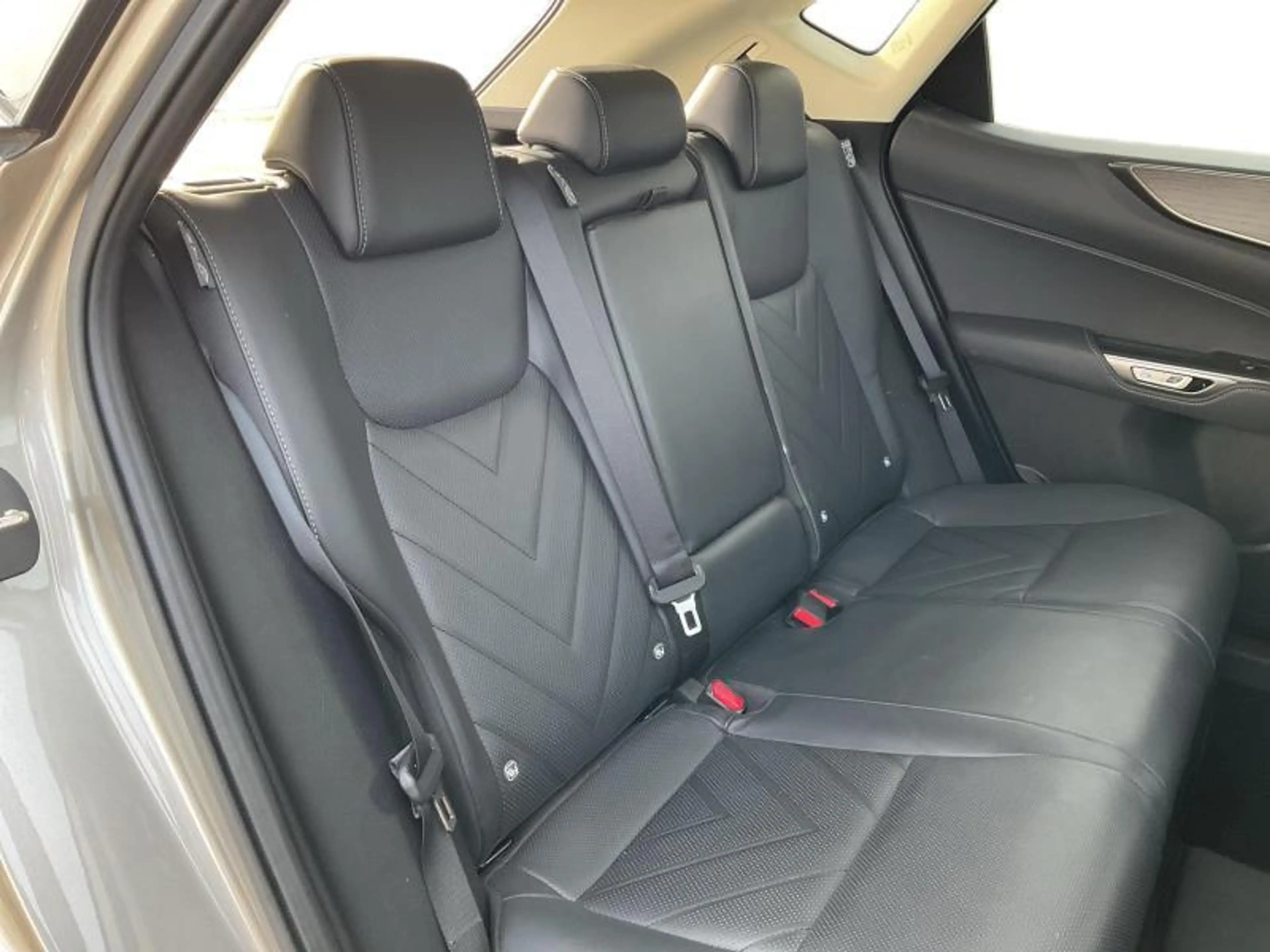 Lexus NX 450h+ 309hp PHEV AWD Privilege L | sunroof | tow bar | h — photo 10