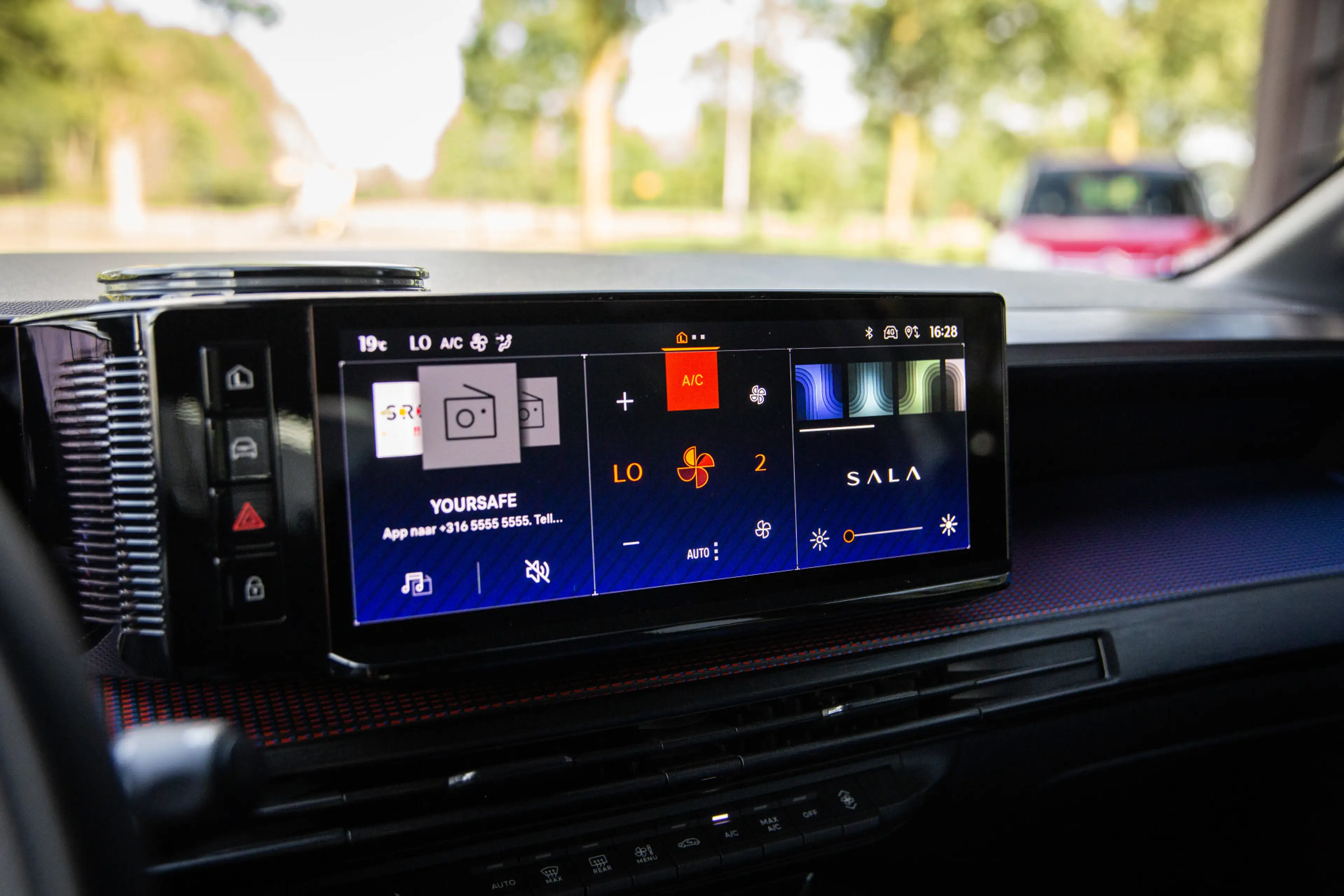 Lancia Ypsilon HF 54 kWh 280PK , Bianco Quarzo Two-Tone, SALA, Or — photo 19