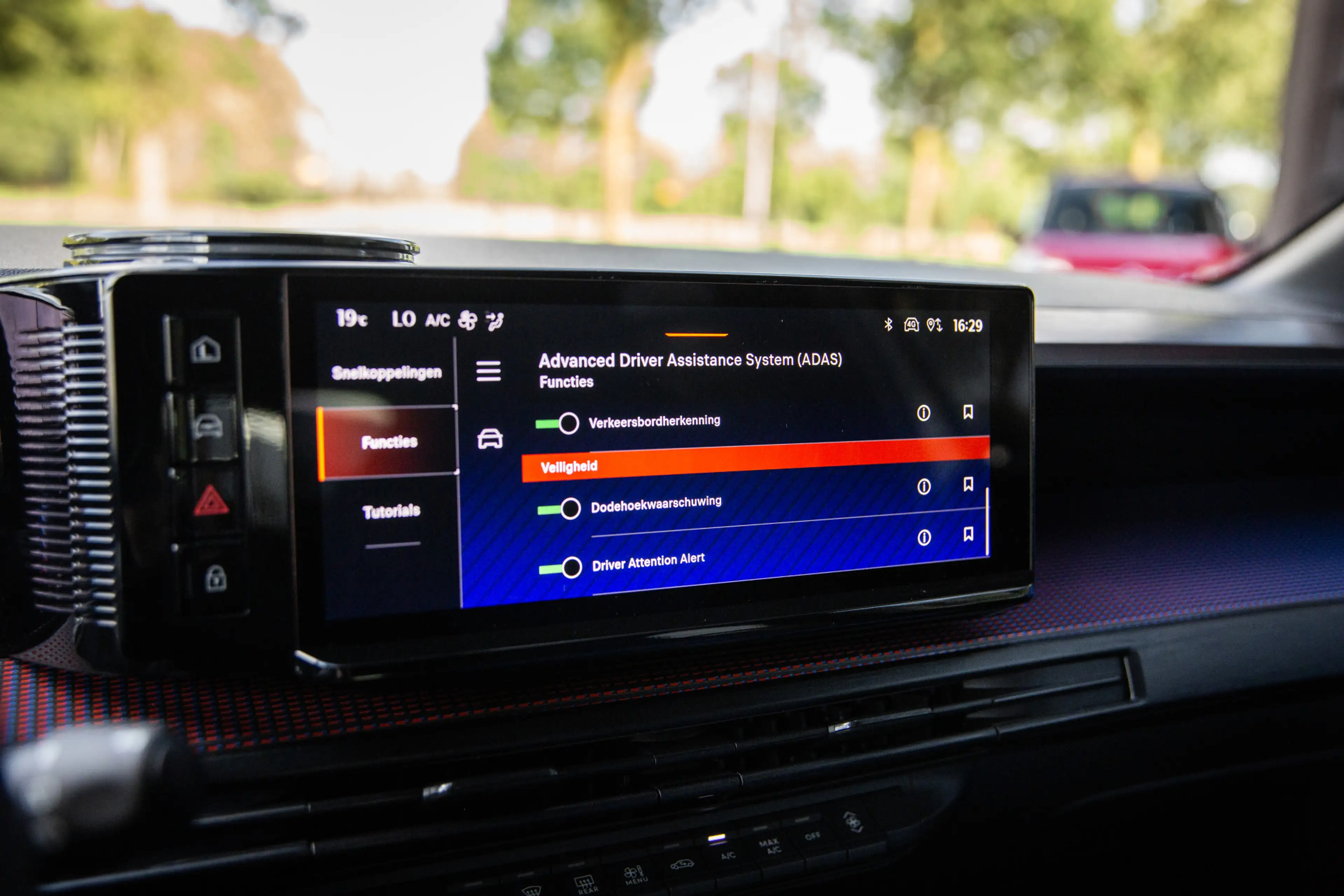 Lancia Ypsilon HF 54 kWh 280PK , Bianco Quarzo Two-Tone, SALA, Or — photo 23