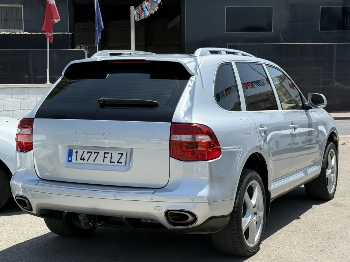 Porsche Cayenne Todoterreno Automático de 5 Puertas Argent - 2