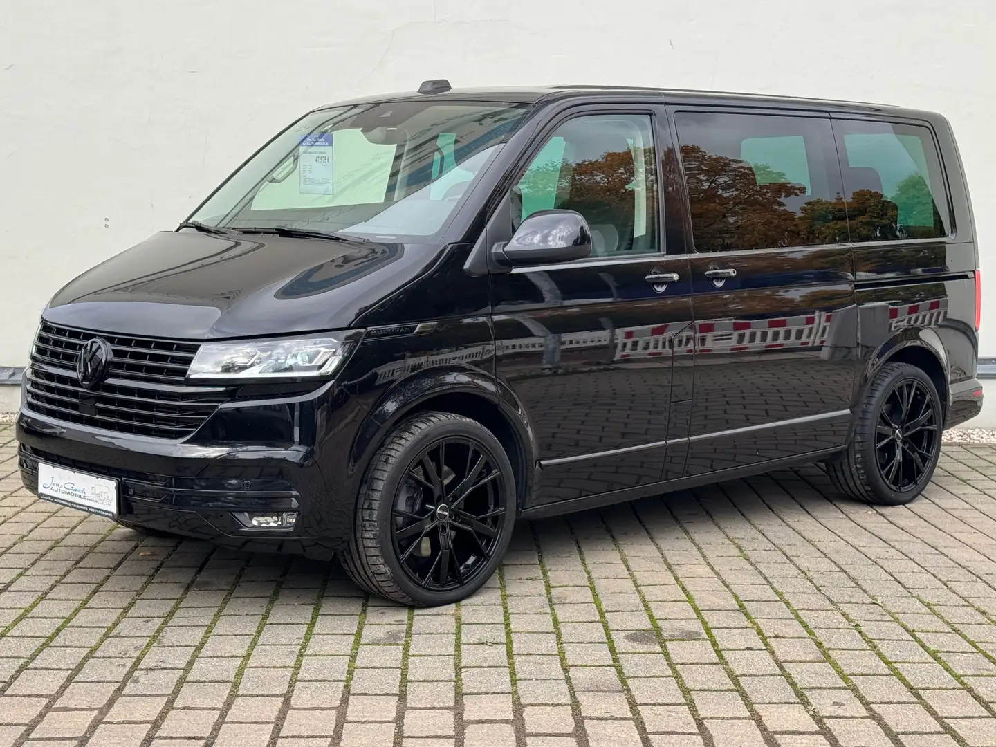 Volkswagen T6.1 Multivan T6 TDI "Generation Six" Top-Ausstattung !! Schwarz - 2