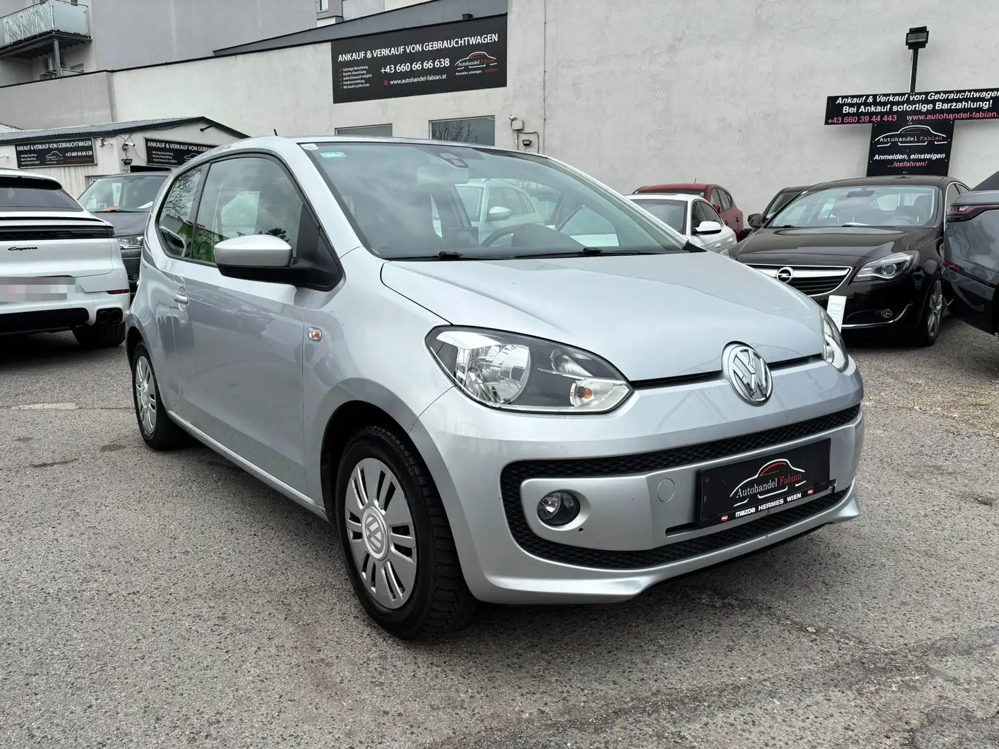 Volkswagen up! 1,0 move up! Sparsam 8xRäder mit Sitzheizung Silber - 1