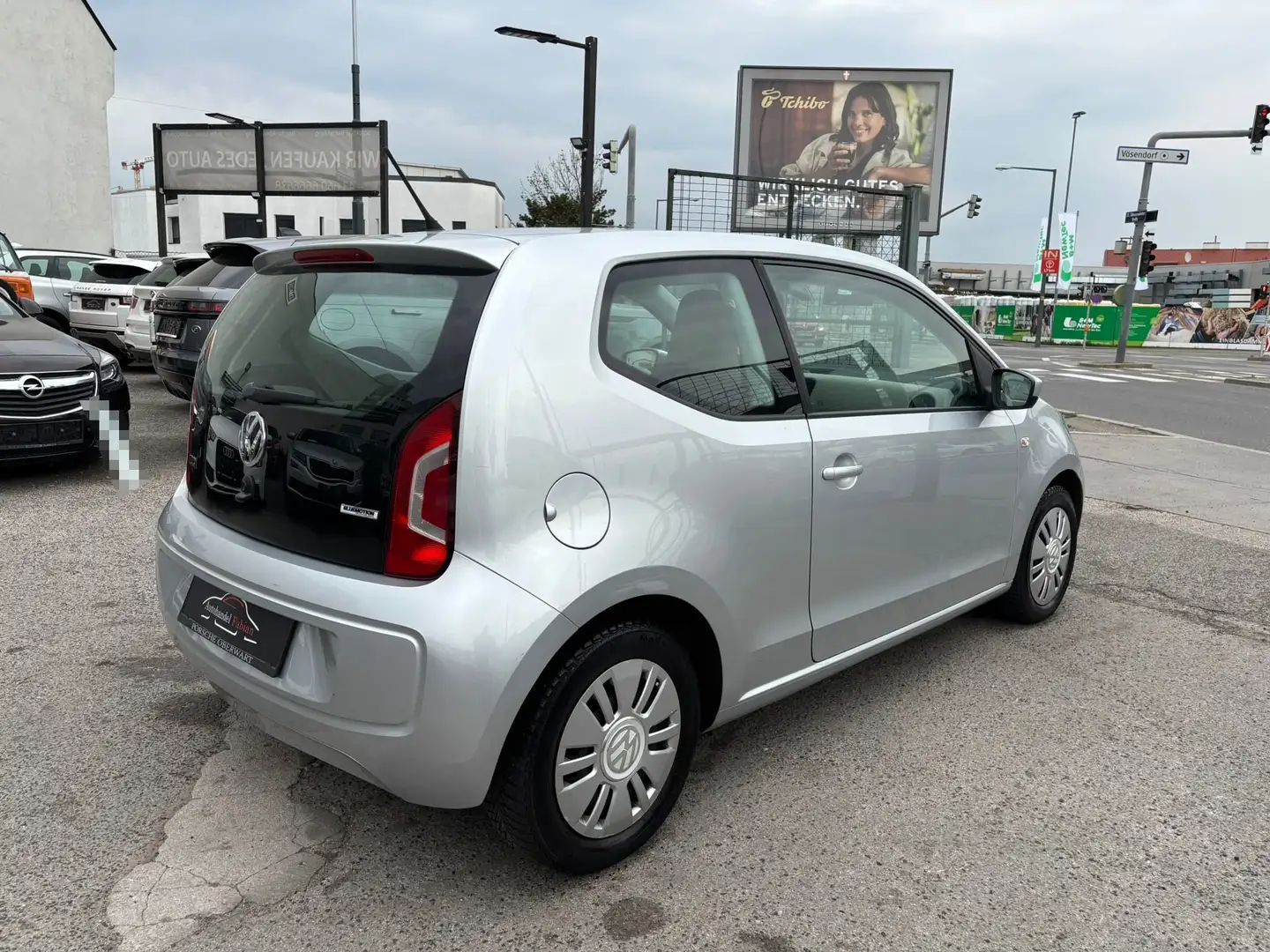 Volkswagen up! 1,0 move up! Sparsam 8xRäder mit Sitzheizung Silber - 2