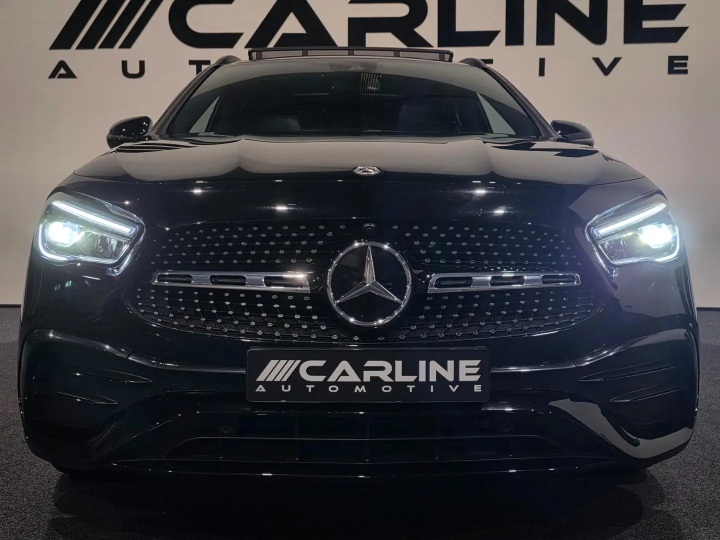 Mercedes-Benz GLA 200 AMG Line PANORAMA ACC SFEERVER. ASSIST NAVI GARANT Negro - 2