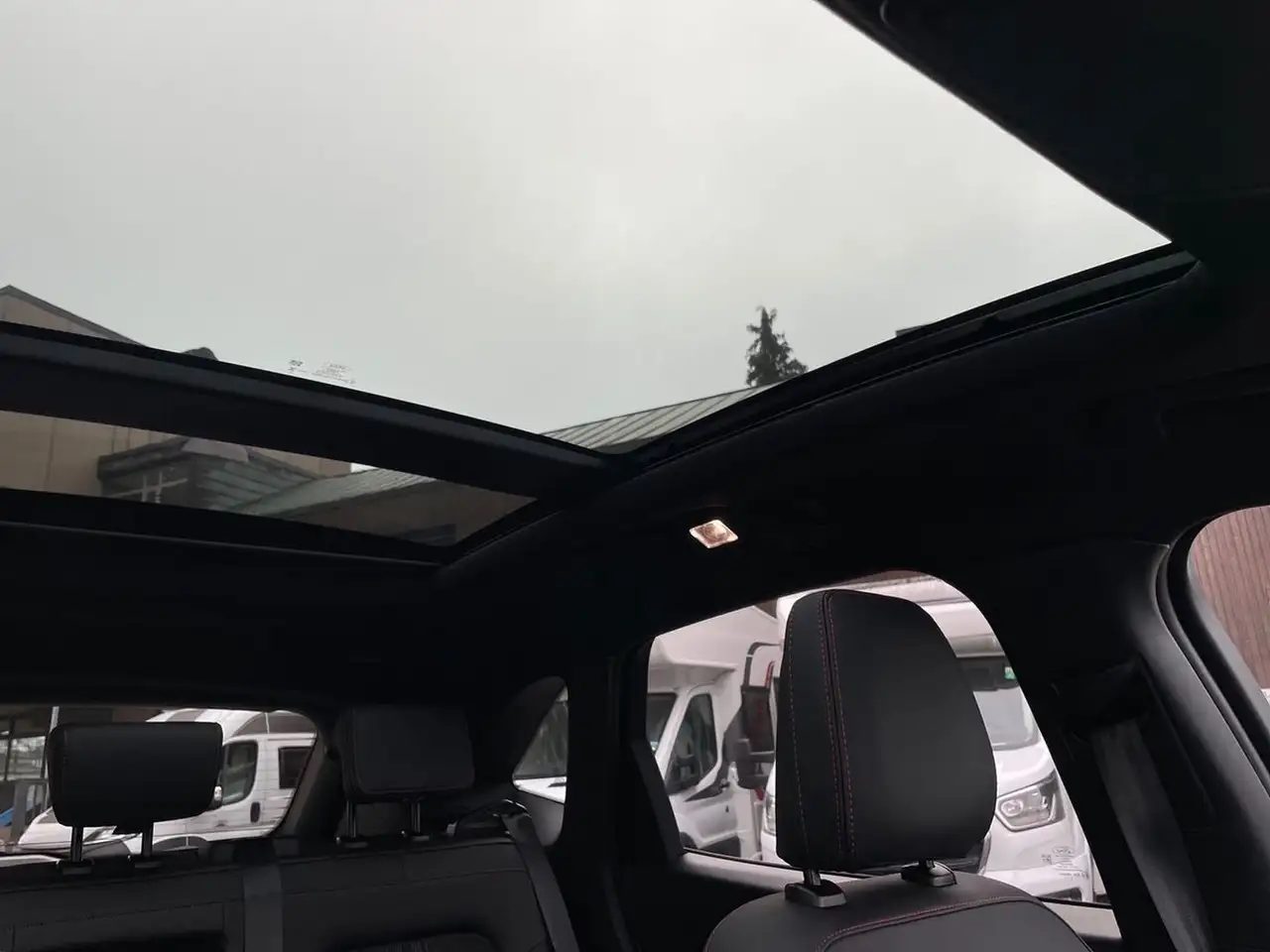 Ford Kuga 2.5 l Duratec FHEV ST-LINE X Autom. AHK LED-MATRIX 10
