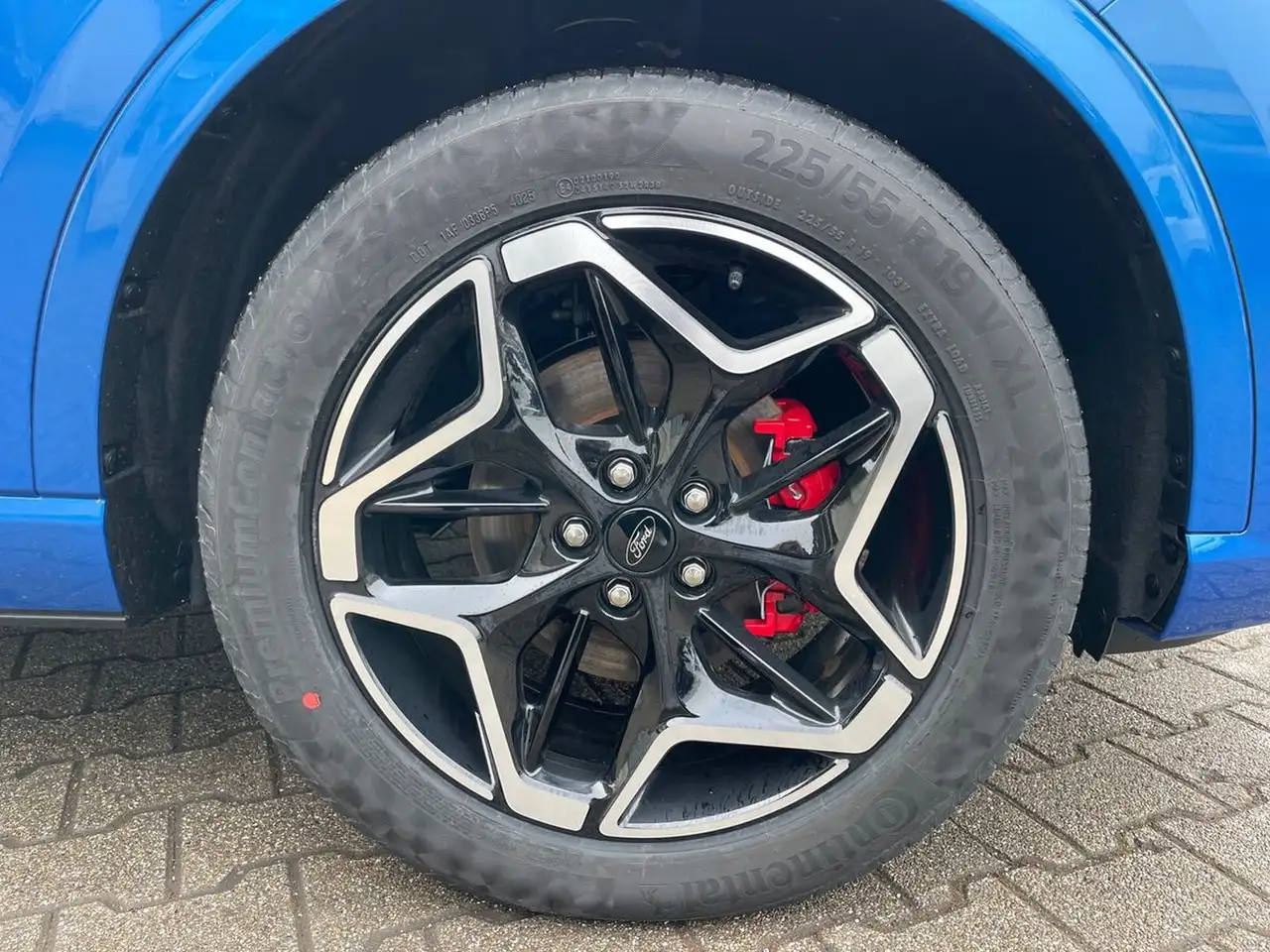 Ford Kuga 2.5 l Duratec FHEV ST-LINE X Autom. AHK LED-MATRIX 9