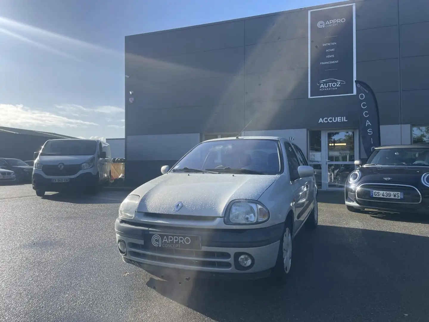 Renault Clio Clio 1.6i  II BERLINE RXT PHASE 1 Gris - 1