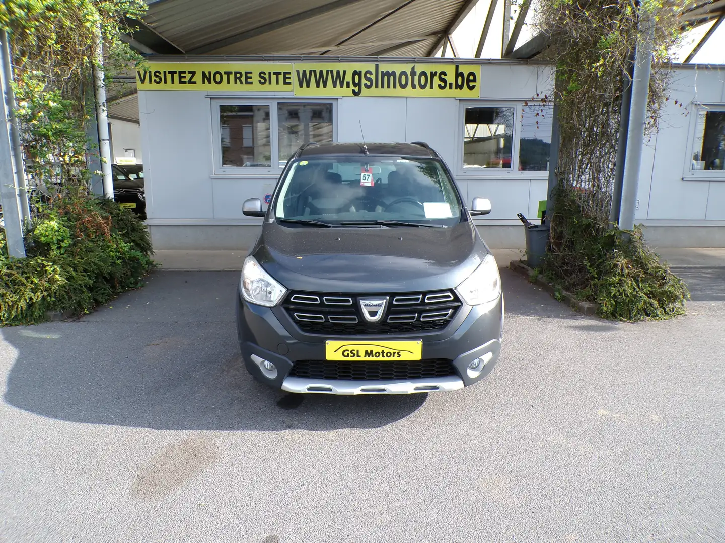 Dacia Lodgy 1.5 dCi 109cv 5 pl. gris 05/17 Airco GPS Caméra Gris - 2