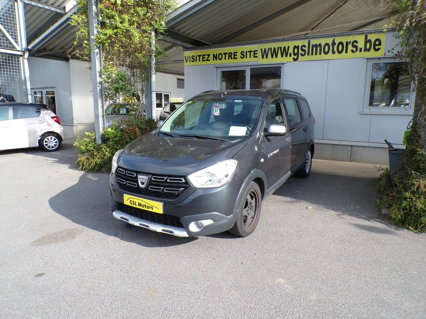 Dacia Lodgy 1.5 dCi 109cv 5 pl. gris 05/17 Airco GPS Caméra Gris - 1