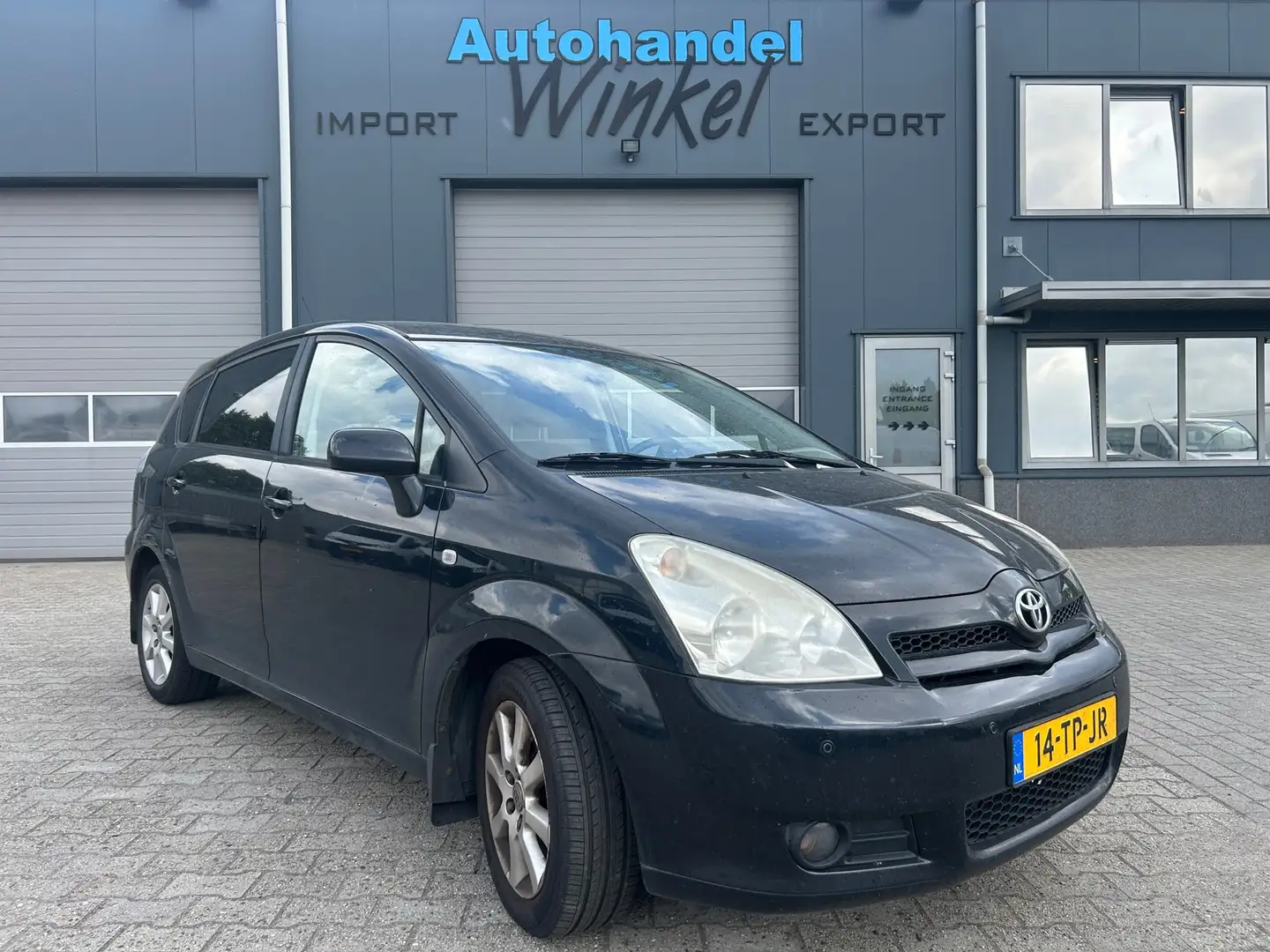 Toyota Verso 1.8 VVT-i Dynamic loopt op 3 cylinders, bobine nie Zwart - 1