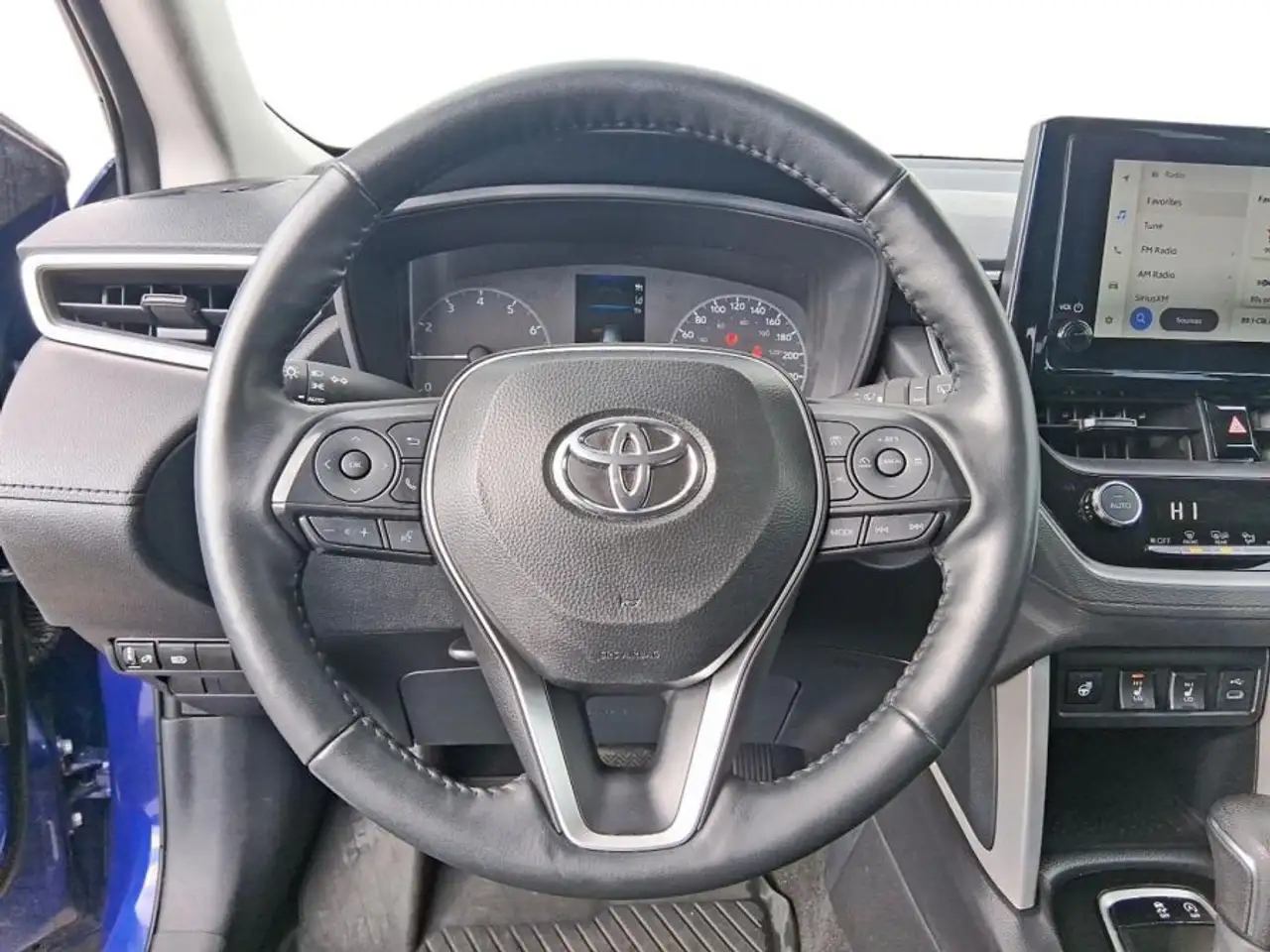 Toyota Corolla Cross снимка Toyota Corolla Cross