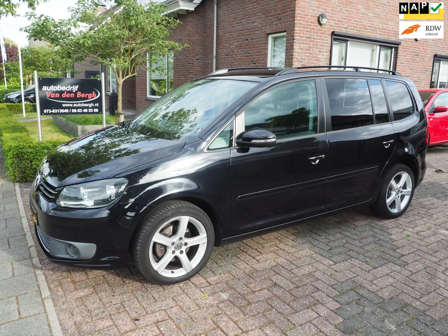 Volkswagen Touran 1.4 TSI Comfortline Nero - 1