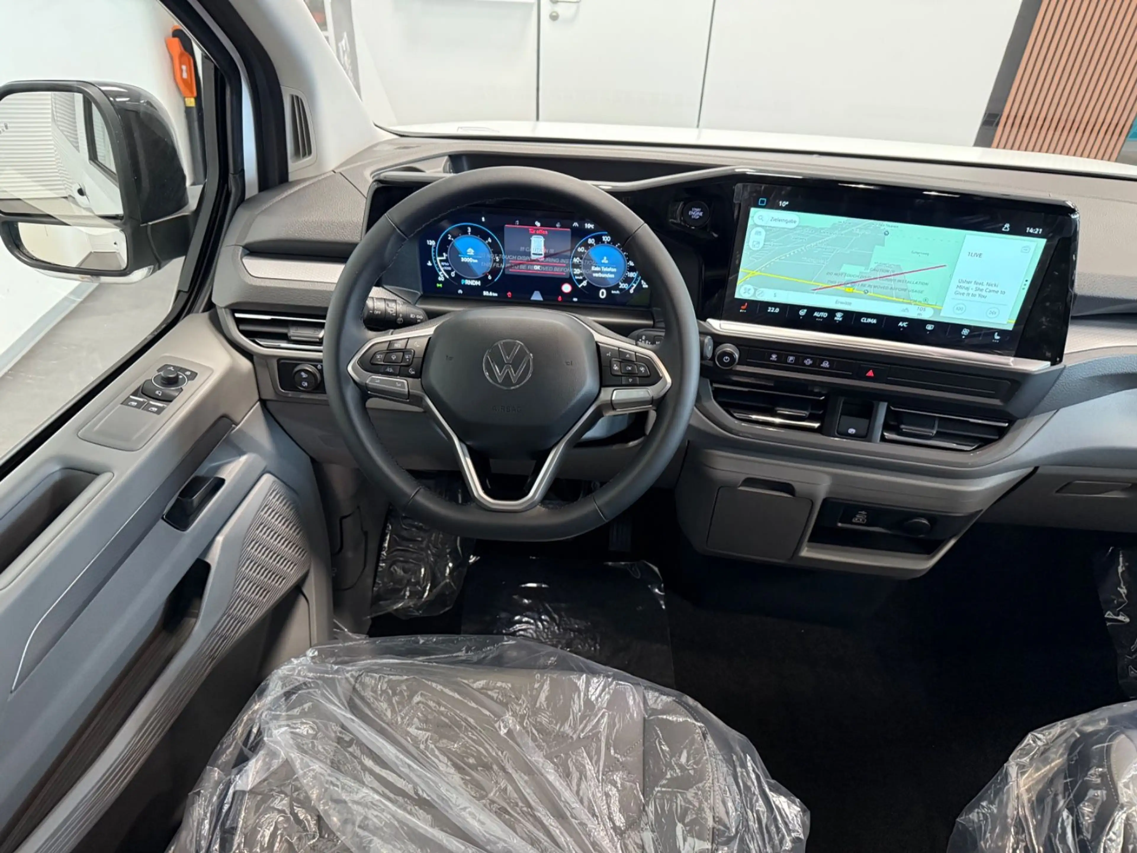 Volkswagen T7 Caravelle Life KR/Leder/LED/DSG/PDC/ACC/AHK — photo 9