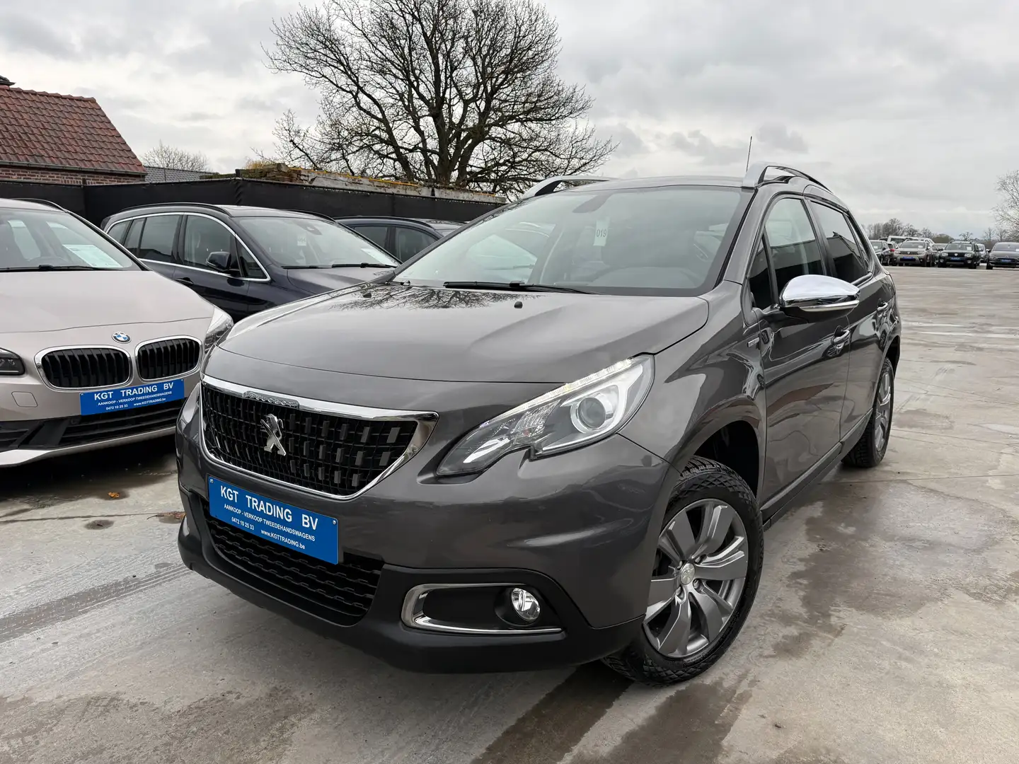 Peugeot 2008 1.2i 82PK FACELIFT NAVIGATIE CARPLAY TREKHAAK PDC Gris - 1