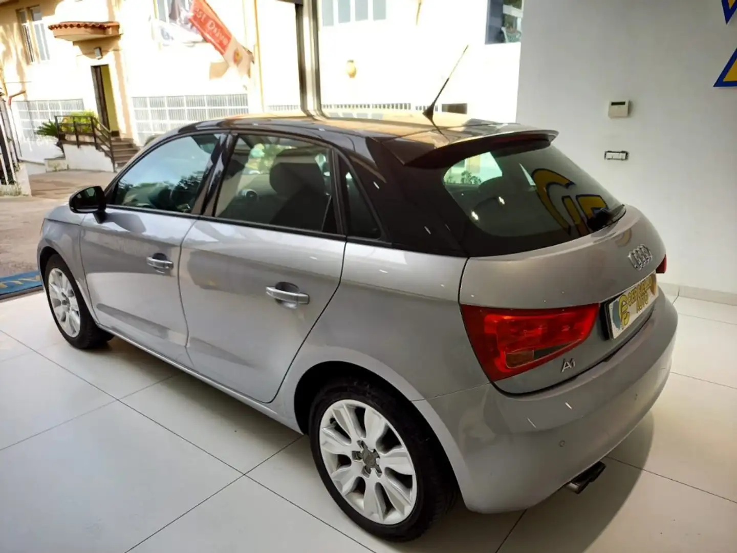 Audi A1 SPB 1.4 TFSI Attraction TUA DA €129,00 Grigio - 2