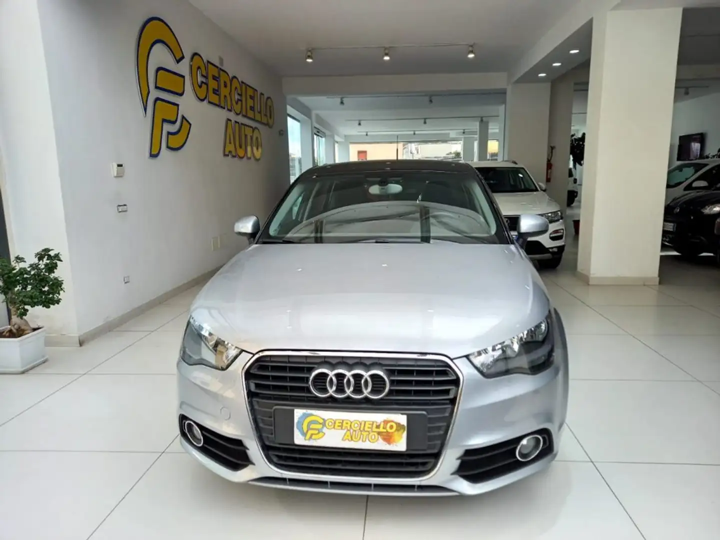 Audi A1 SPB 1.4 TFSI Attraction TUA DA €129,00 Grigio - 1