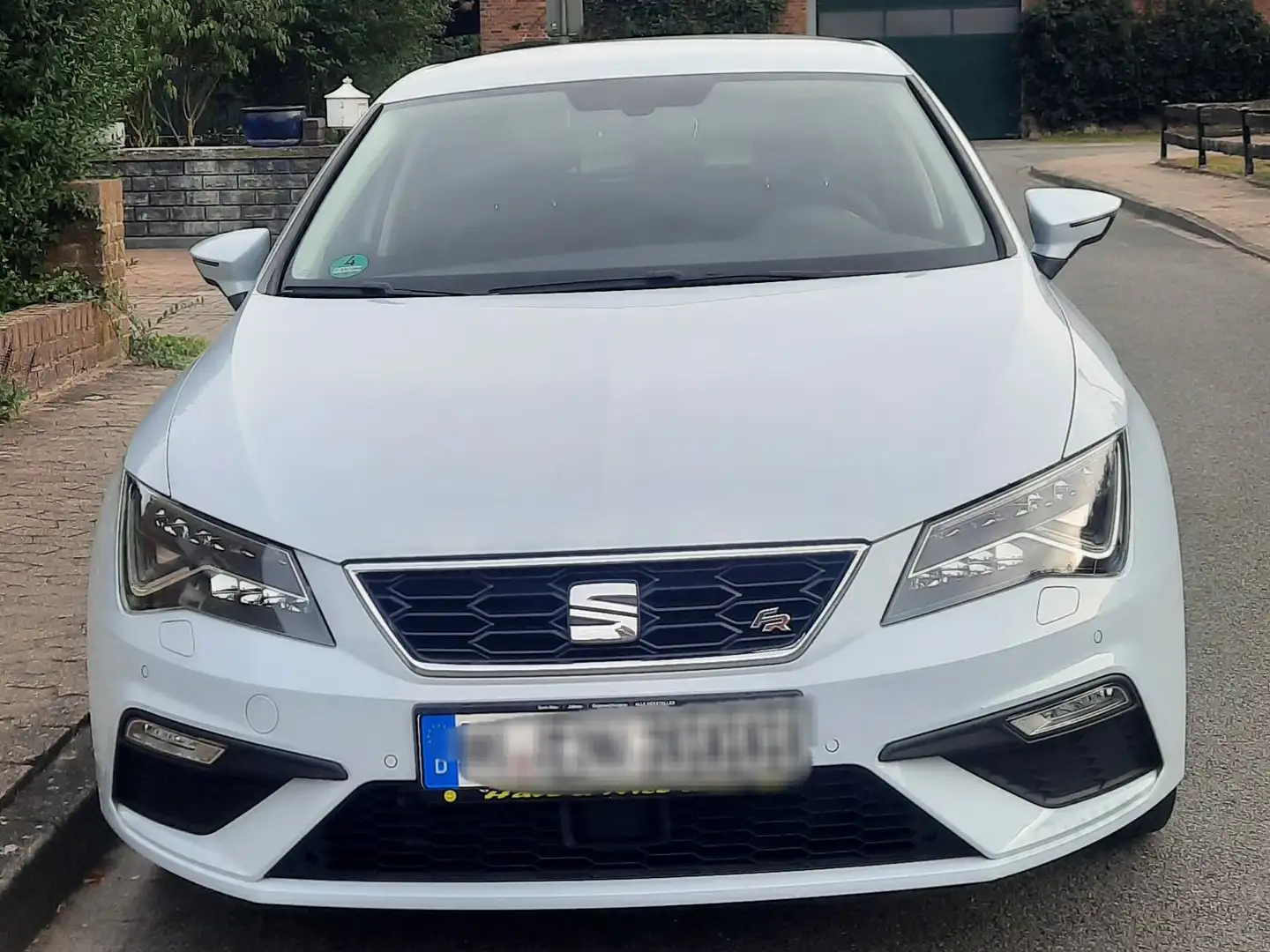 SEAT Leon Leon 1.5 TSI ACT OPF FR Grau - 1