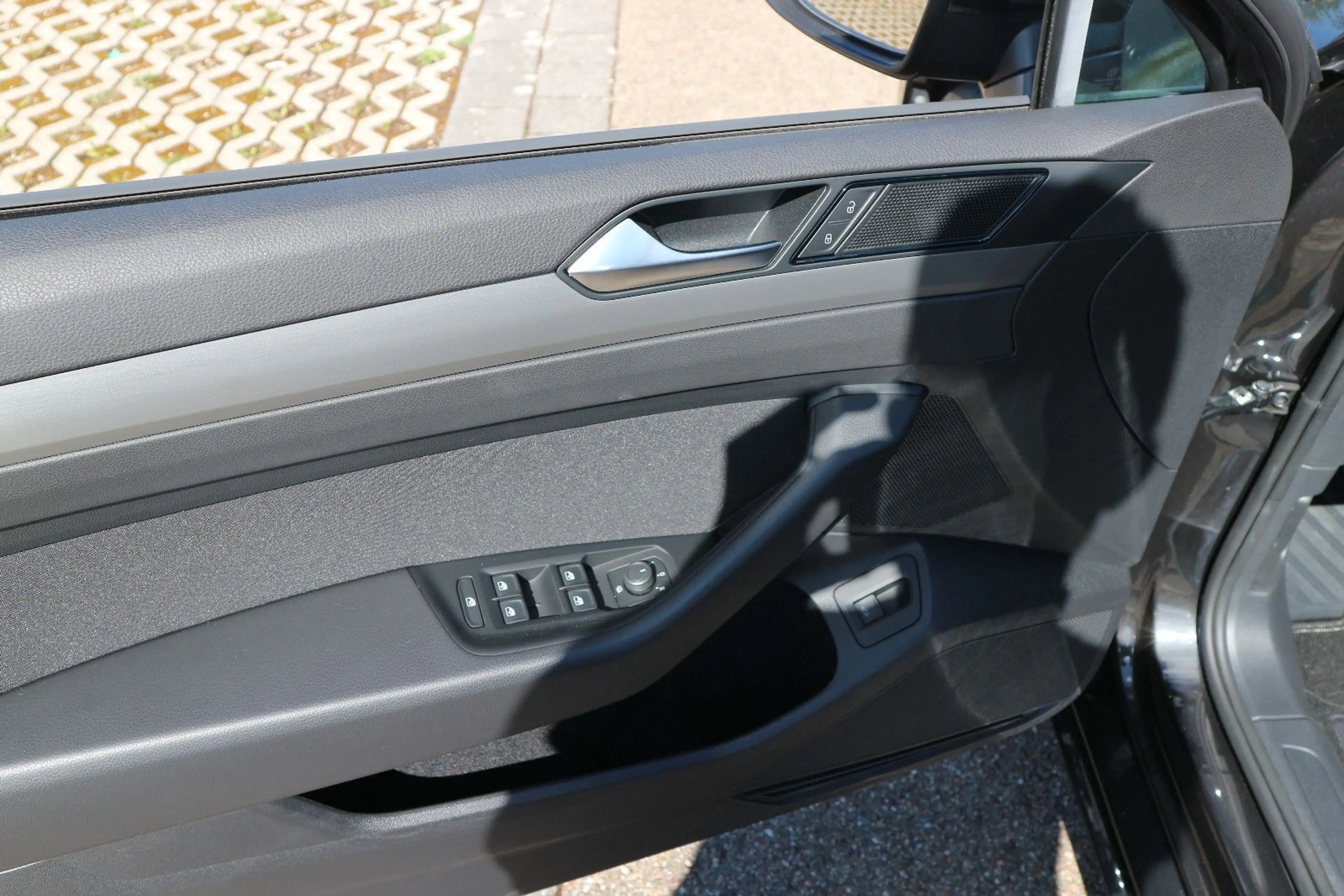 Volkswagen Passat Variant Passat 2.0 TDI DSG Variant AHK NAVI ACC — photo 13