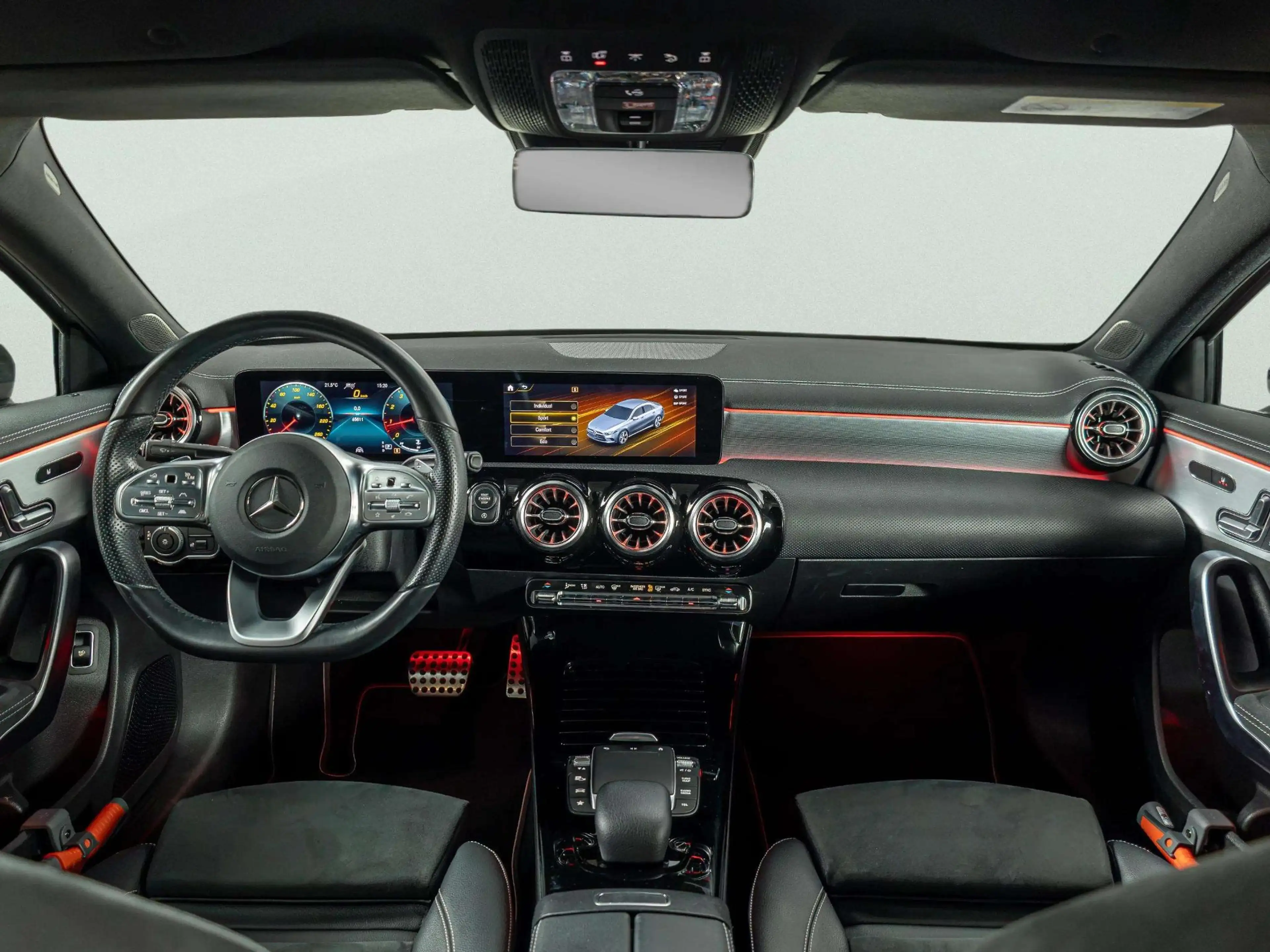 Mercedes-Benz A 180 Limousine Business Solution AMG | Panorama dak — photo 3