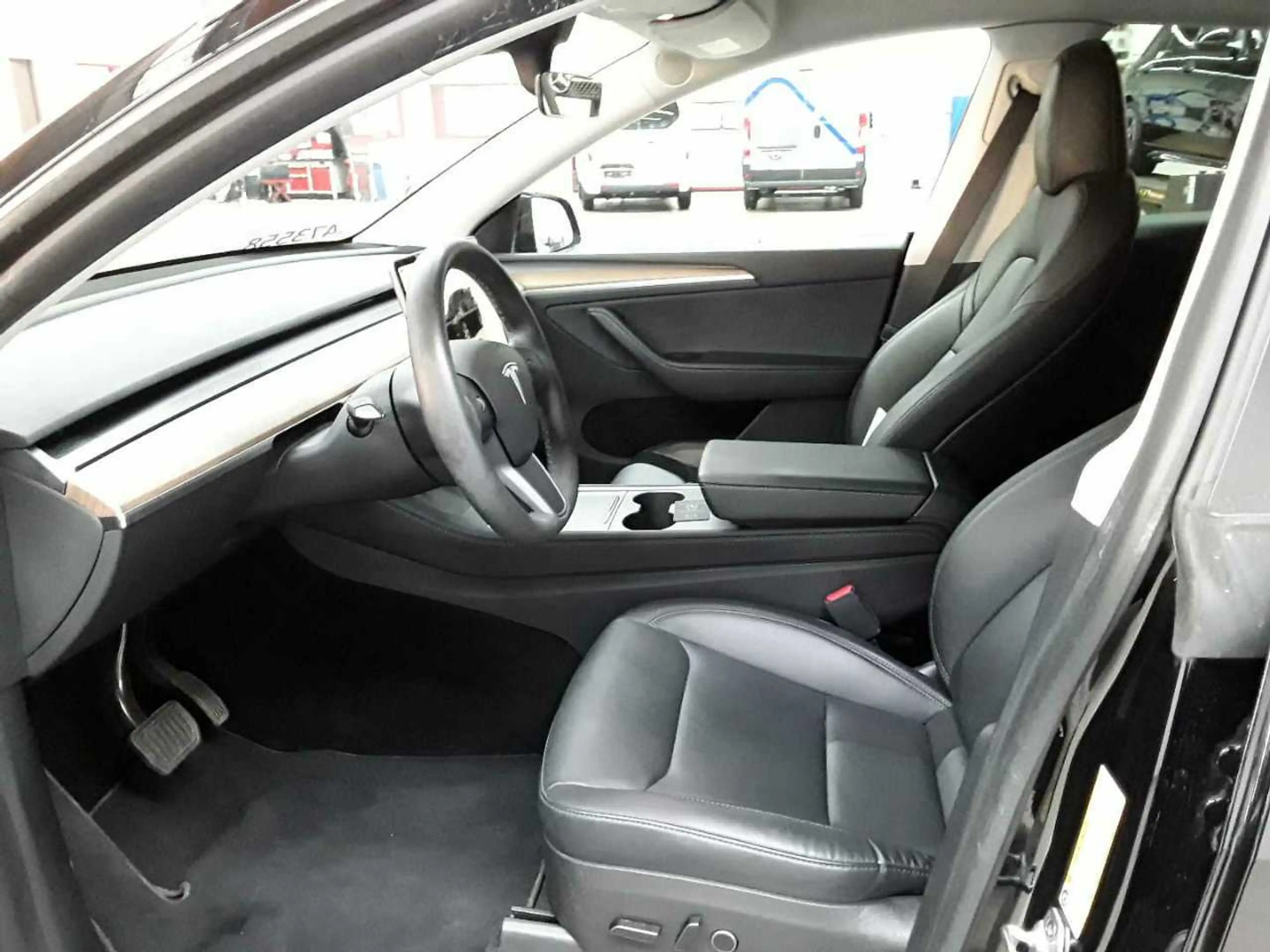 Tesla Model Y Model Y Long Range AWD enh. Autopilot — photo 7