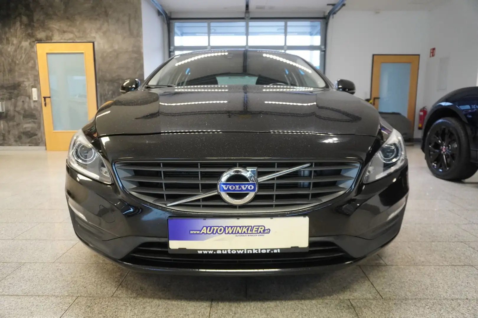 Volvo V60 V 60 D2 Kinetic Navi/Winterpaket/Xenon Noir - 2