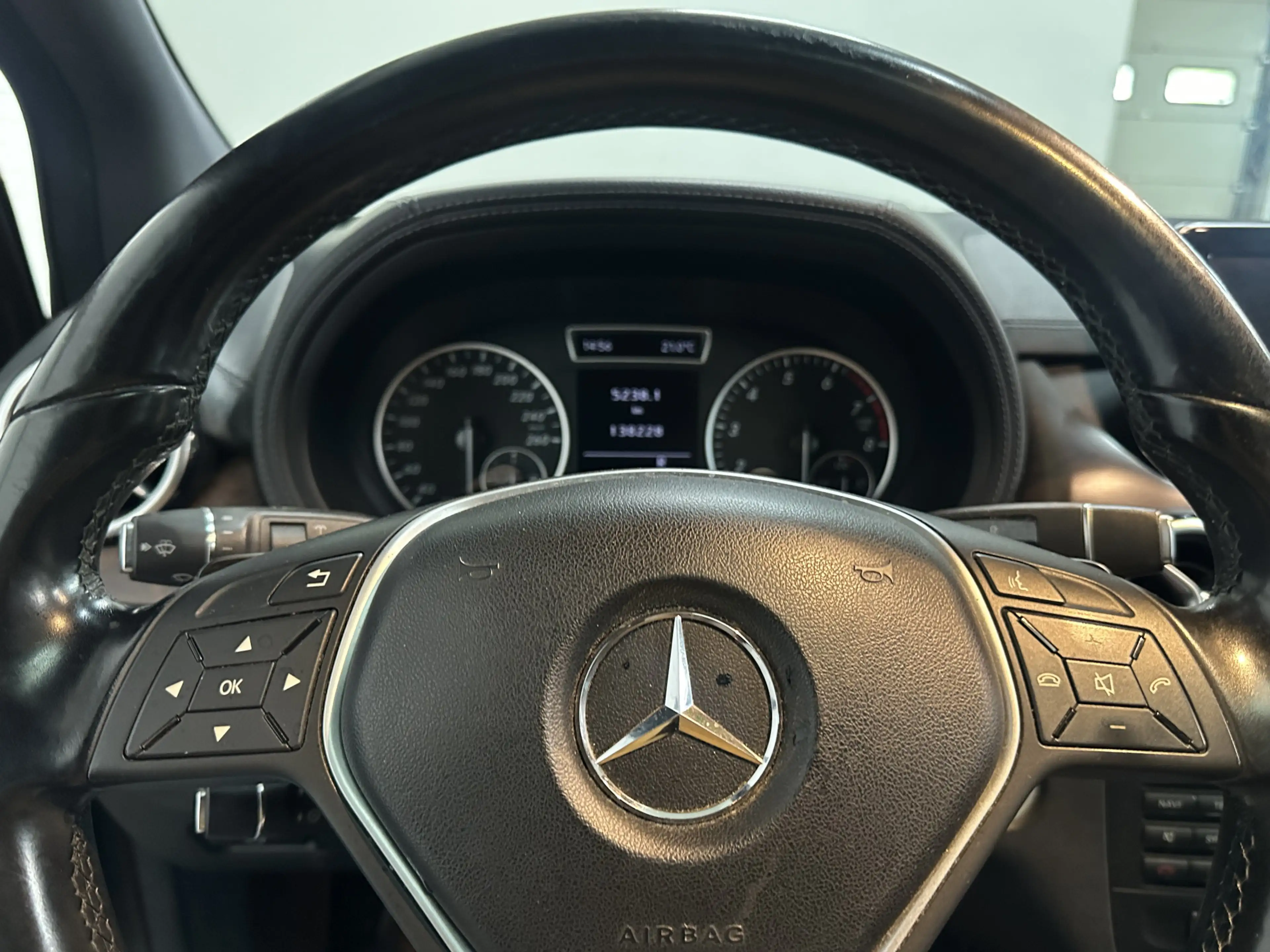 Mercedes-Benz B 200 Ambition CLIMA / CRUISE / CAMERA / TREKHAAK — photo 15