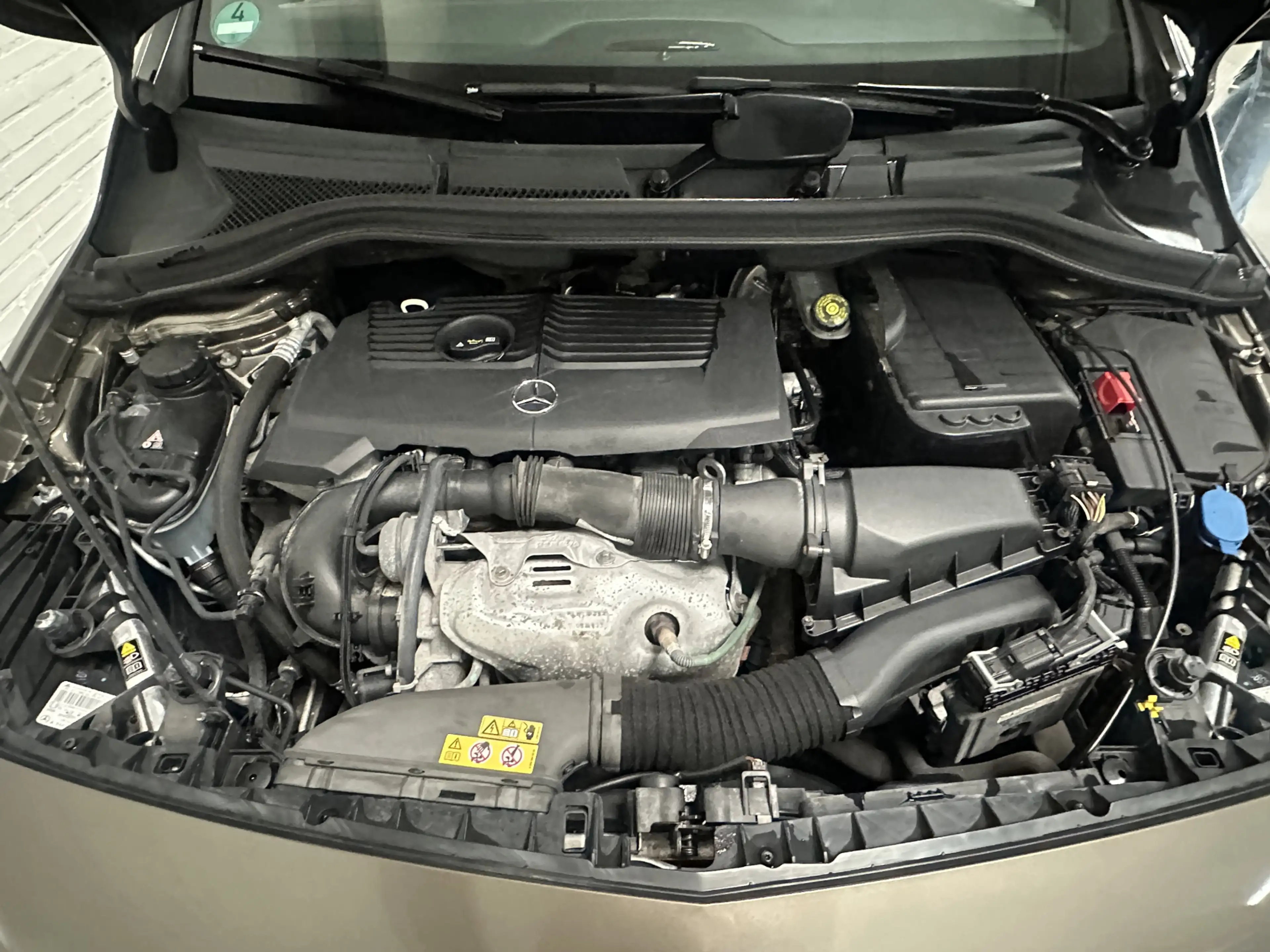 Mercedes-Benz B 200 Ambition CLIMA / CRUISE / CAMERA / TREKHAAK — photo 21