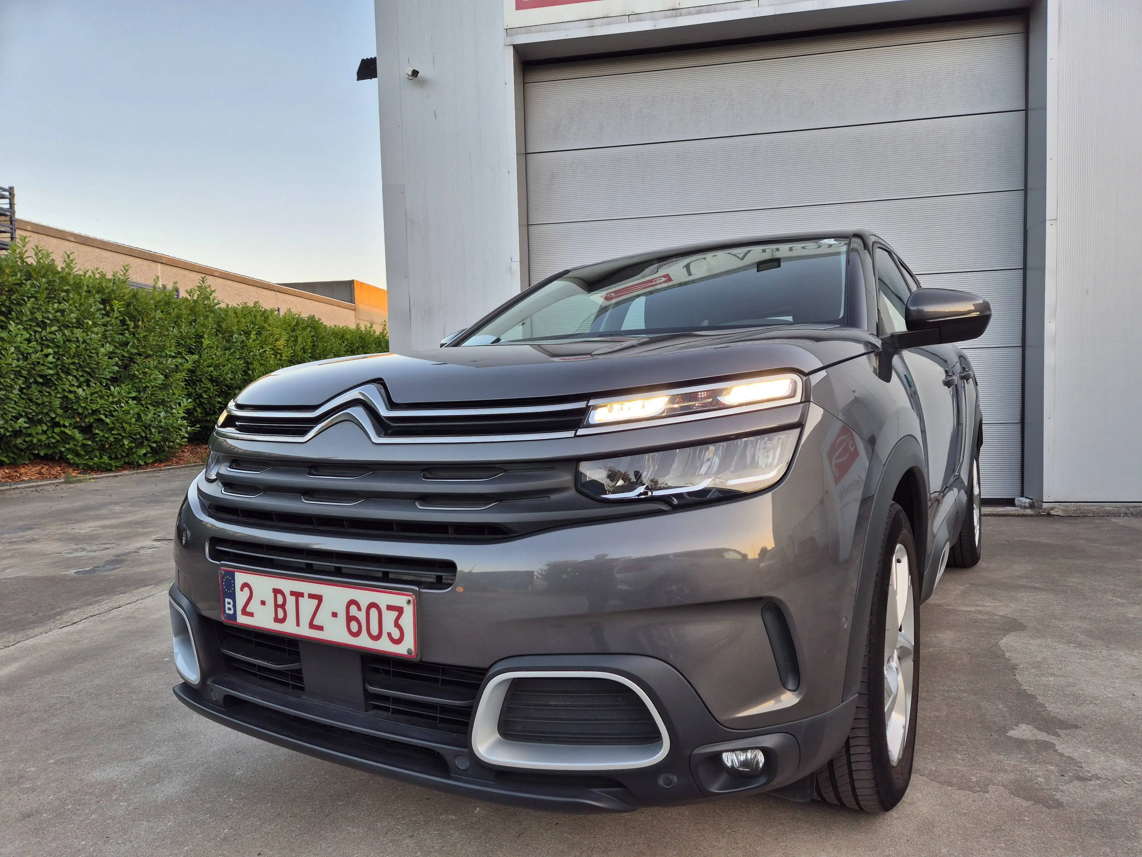 Citroen C5 Aircross 1.6 // PHEV HYBRID 225 // e-EAT8 // 2022 ! — photo 4