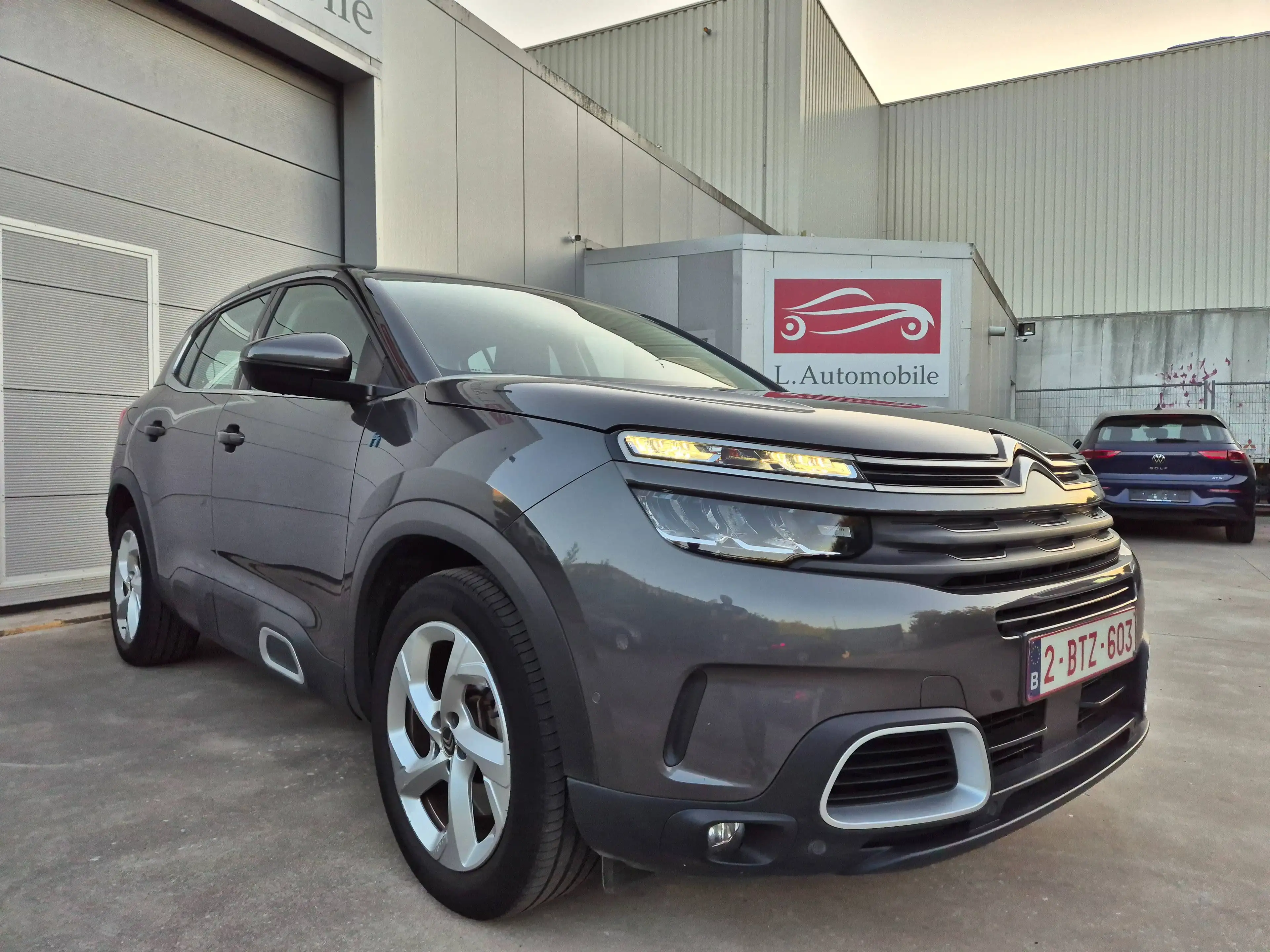 Citroen C5 Aircross 1.6 // PHEV HYBRID 225 // e-EAT8 // 2022 ! — photo 2