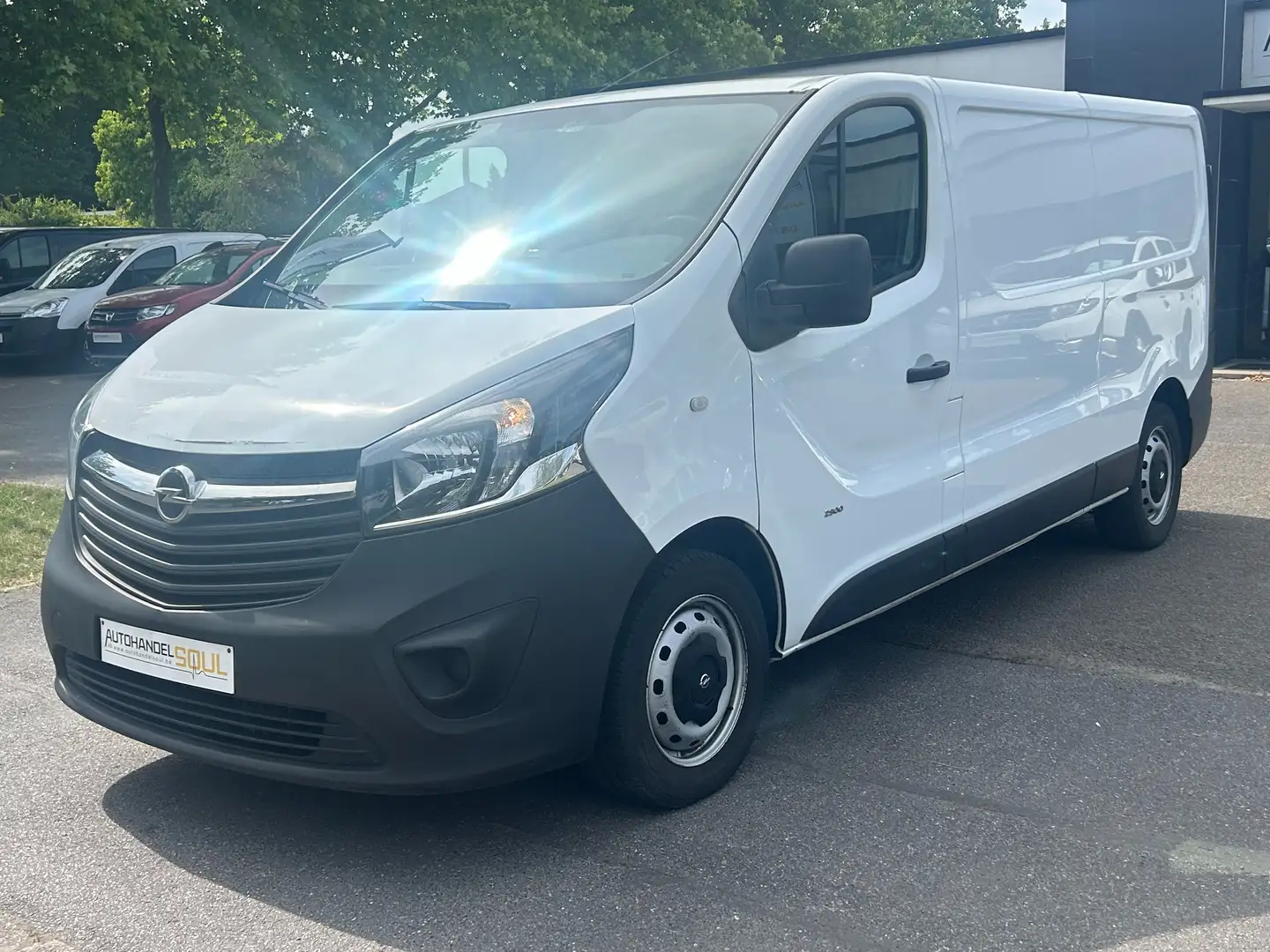Opel Vivaro 1.6dCi, 2016, 172.370km, GPS, AIRCO, CAMERA, PDC Wit - 1