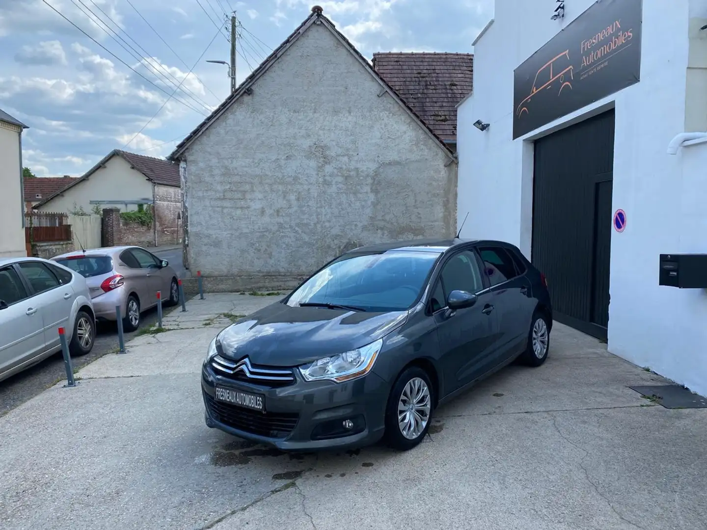 Citroen C4 II 1.6 VTI 120 CONFORT EMBRAYAGE A PREVOIR EN L\u0027ETAT Gris - 1